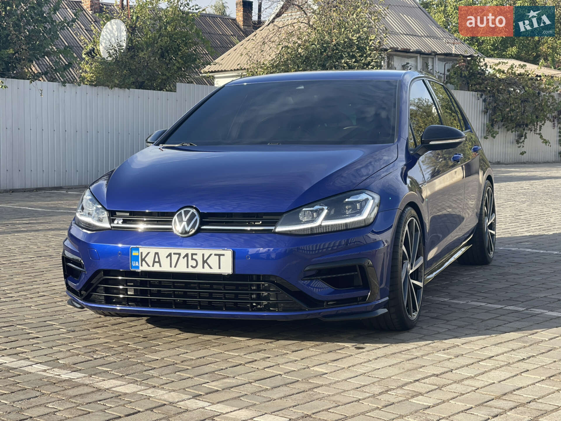 VOLKSWAGEN GOLF 2017
