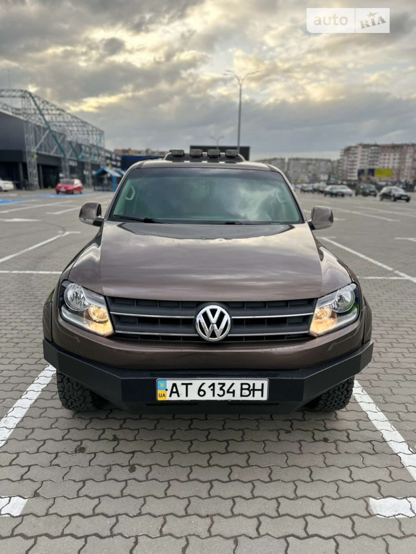 VOLKSWAGEN AMAROK 2012