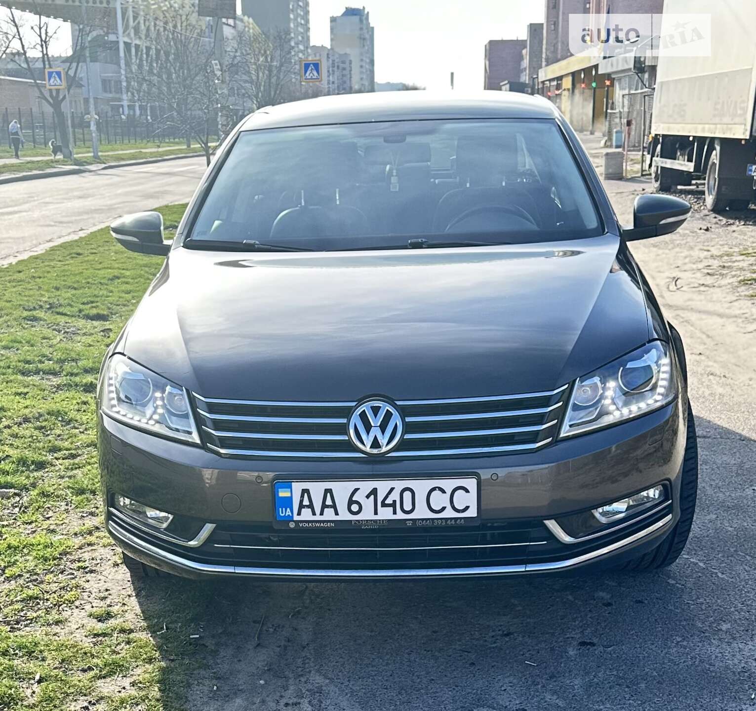 VOLKSWAGEN PASSAT 2013