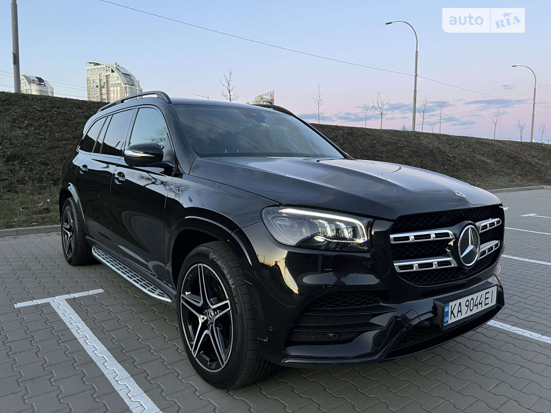 Головне фото звіту автомобіля MERCEDES-BENZ GLS 450 2021