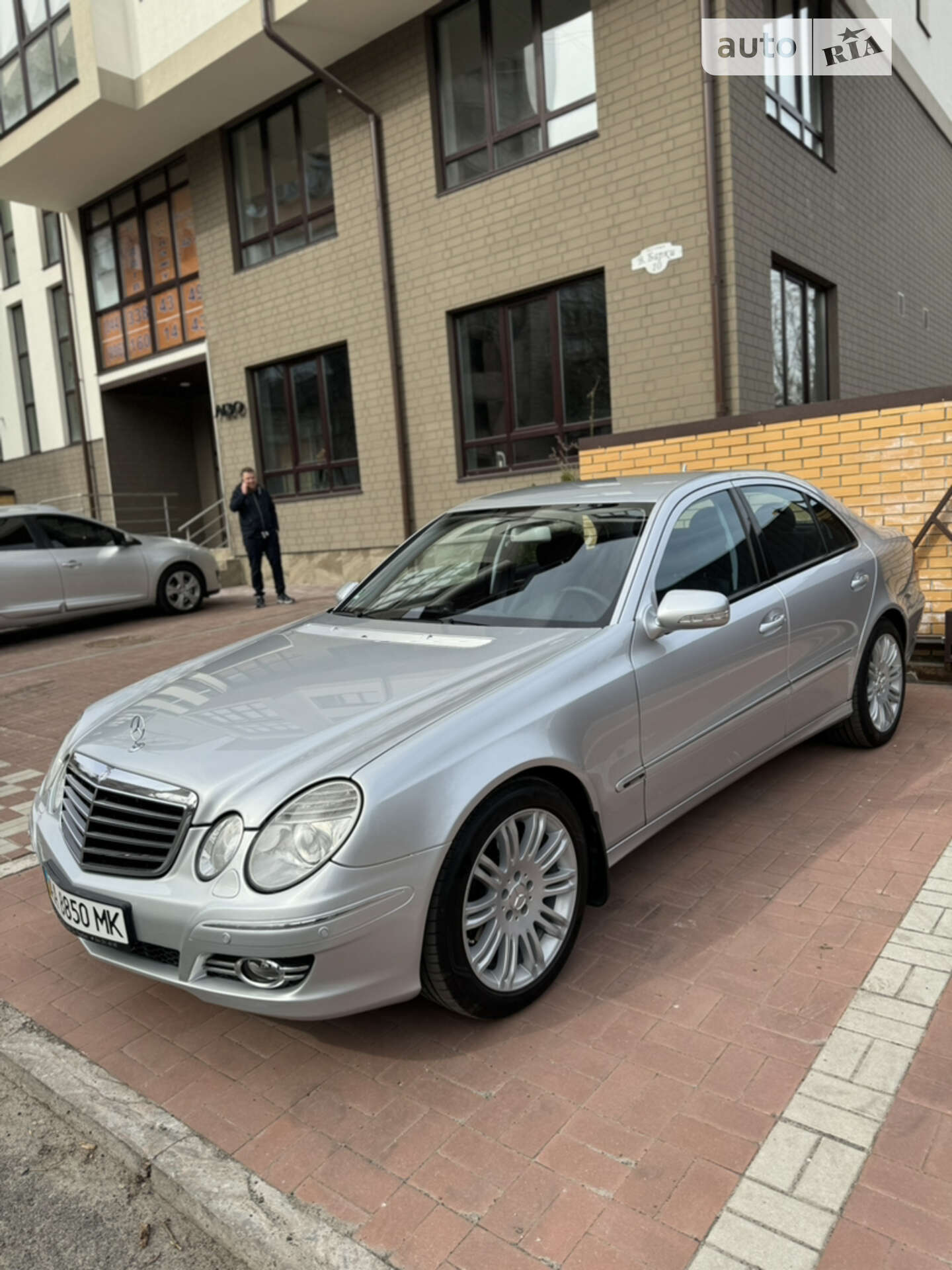 Головне фото звіту автомобіля MERCEDES-BENZ E 280 2008