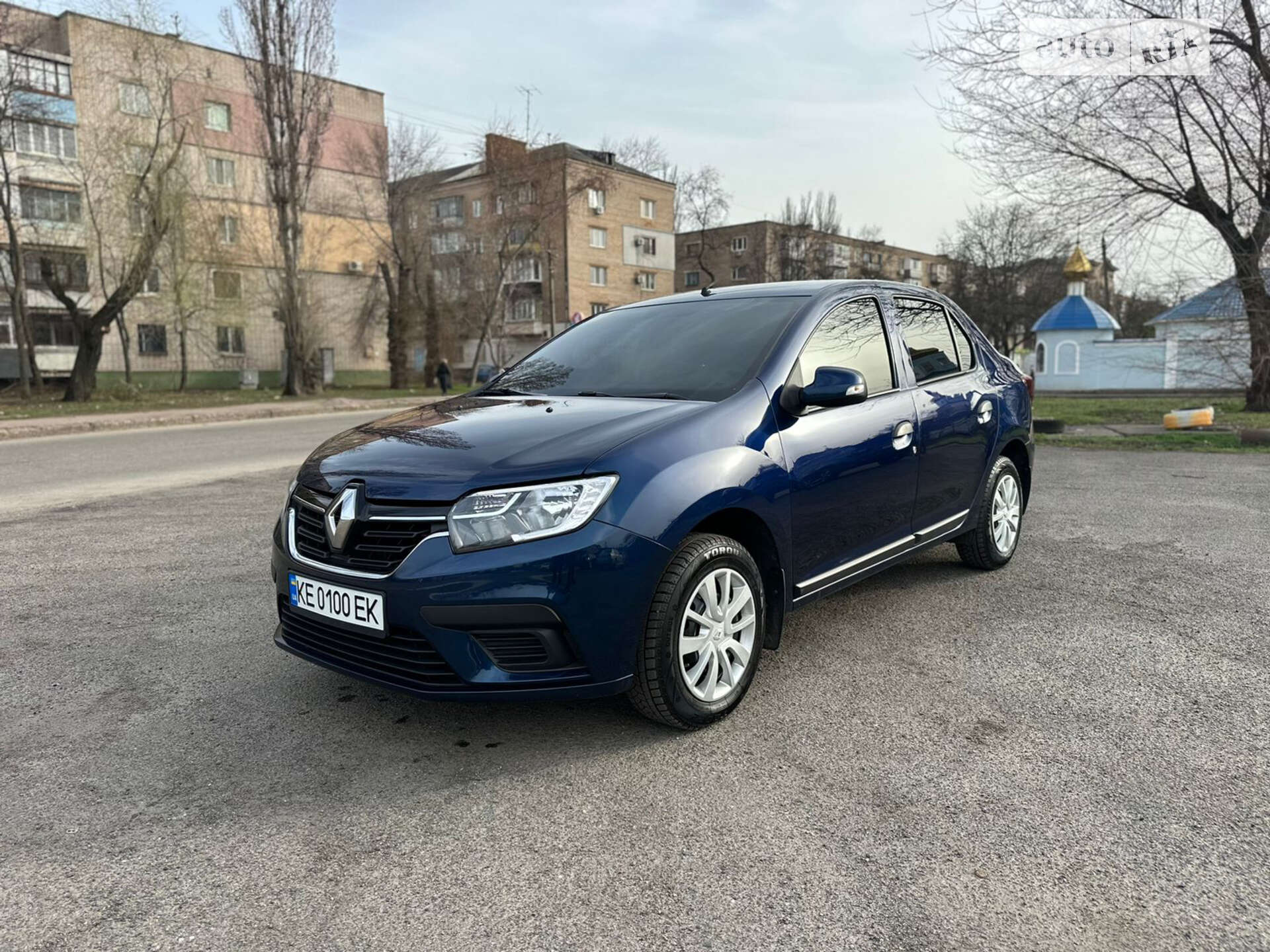 RENAULT LOGAN 2018