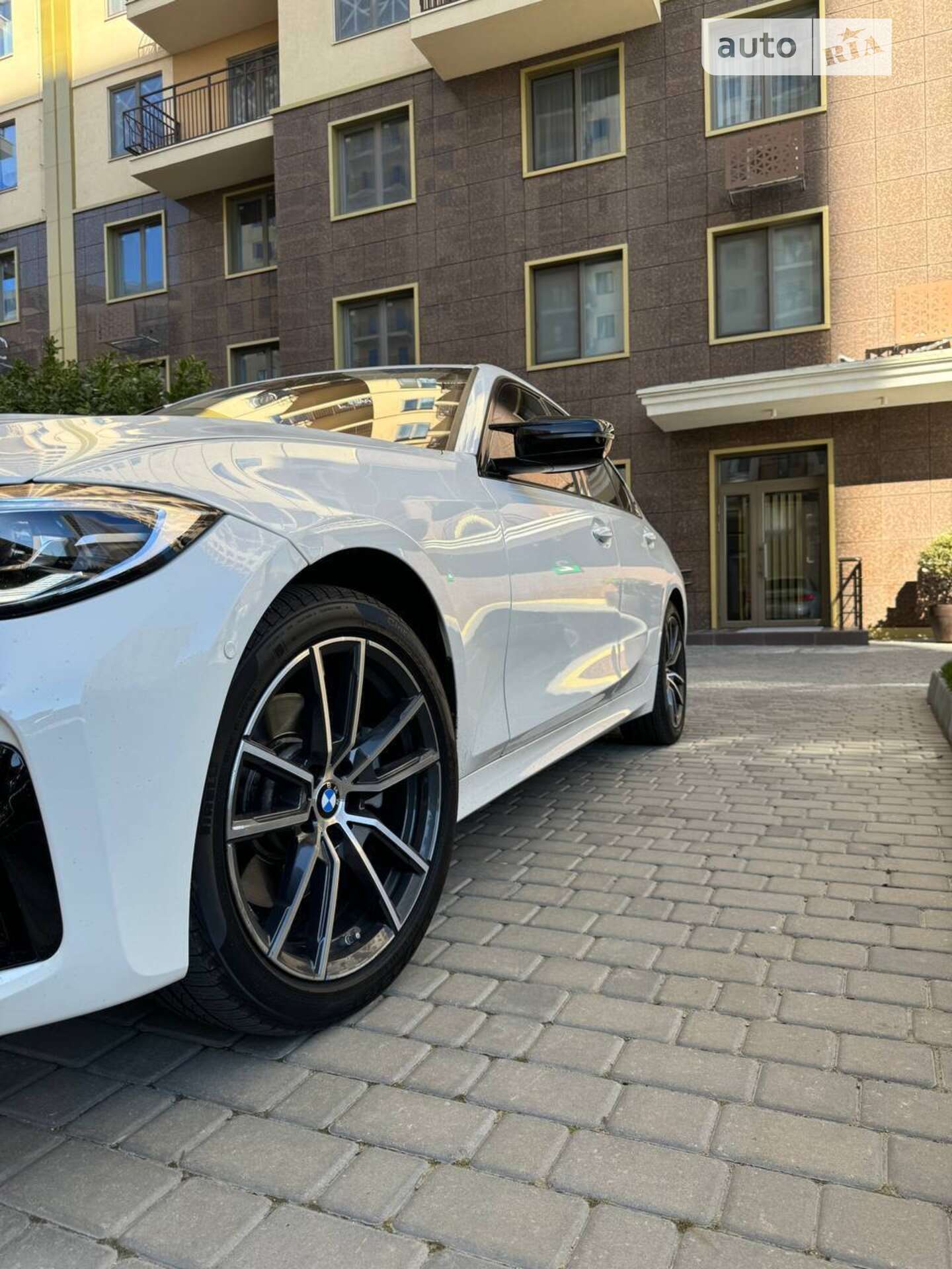 BMW 330I