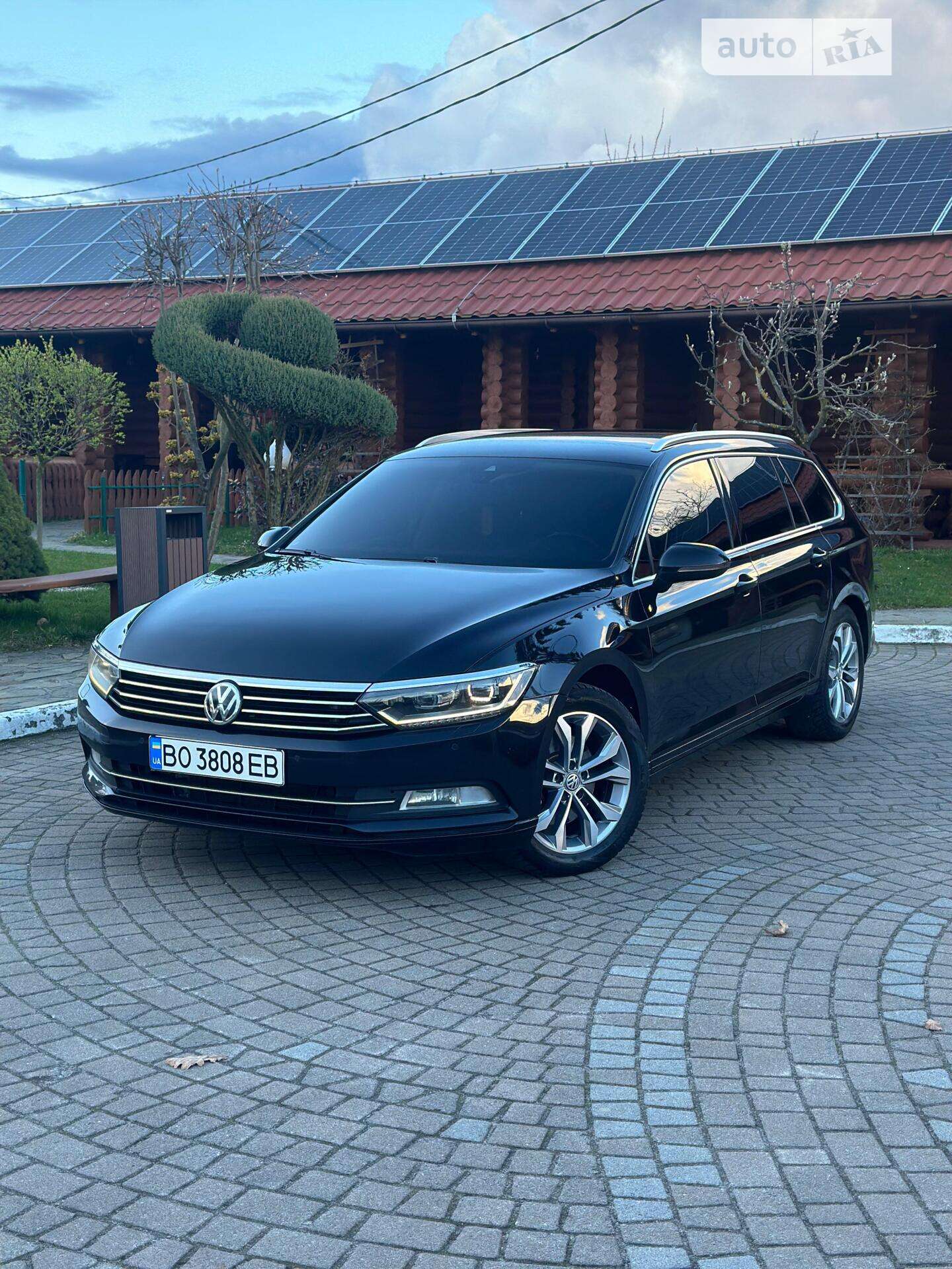 VOLKSWAGEN PASSAT 2016
