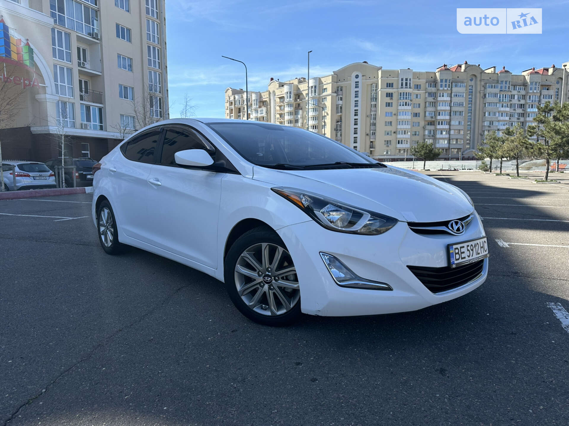 HYUNDAI ELANTRA 2015
