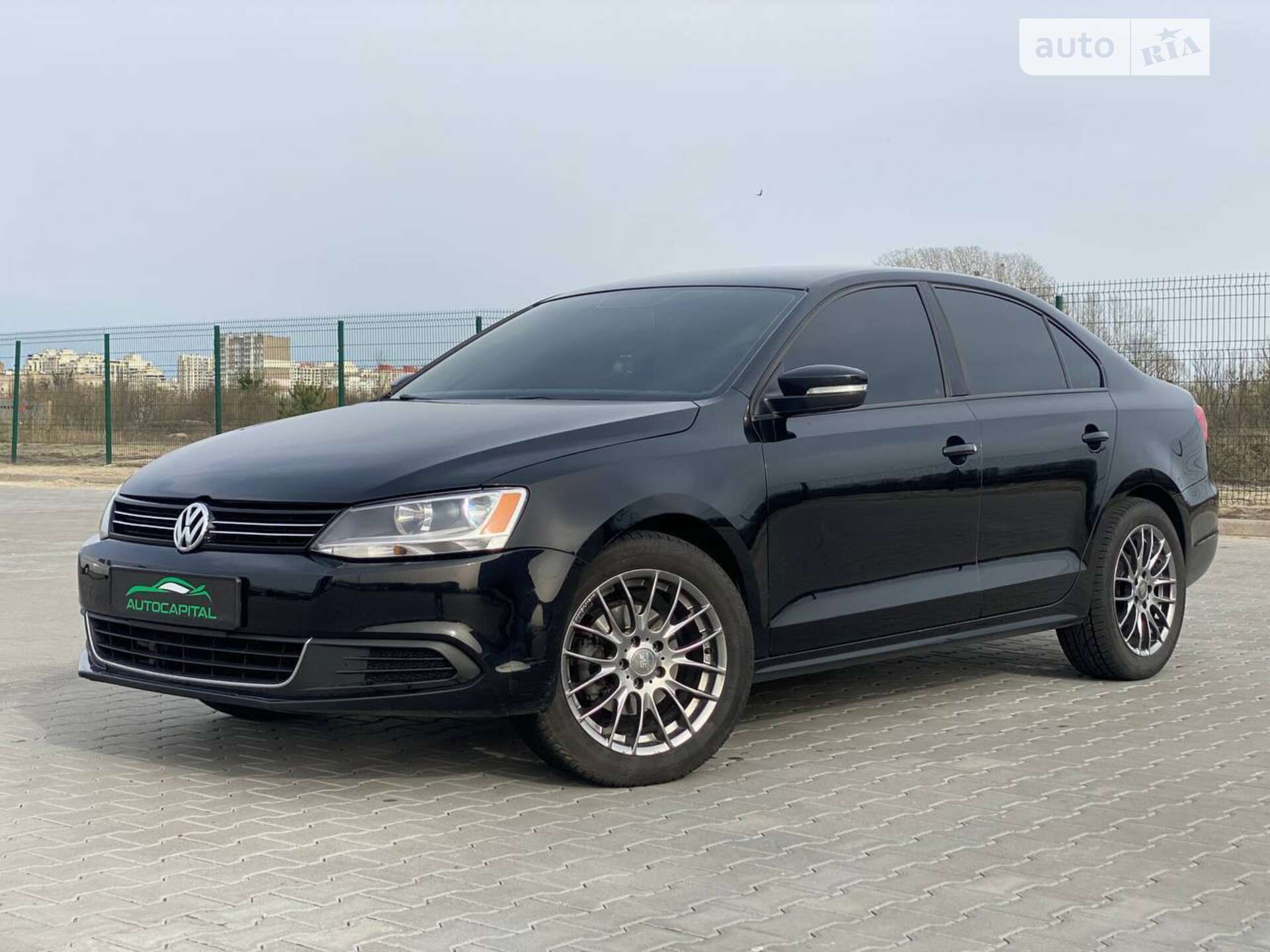 VOLKSWAGEN JETTA 2011
