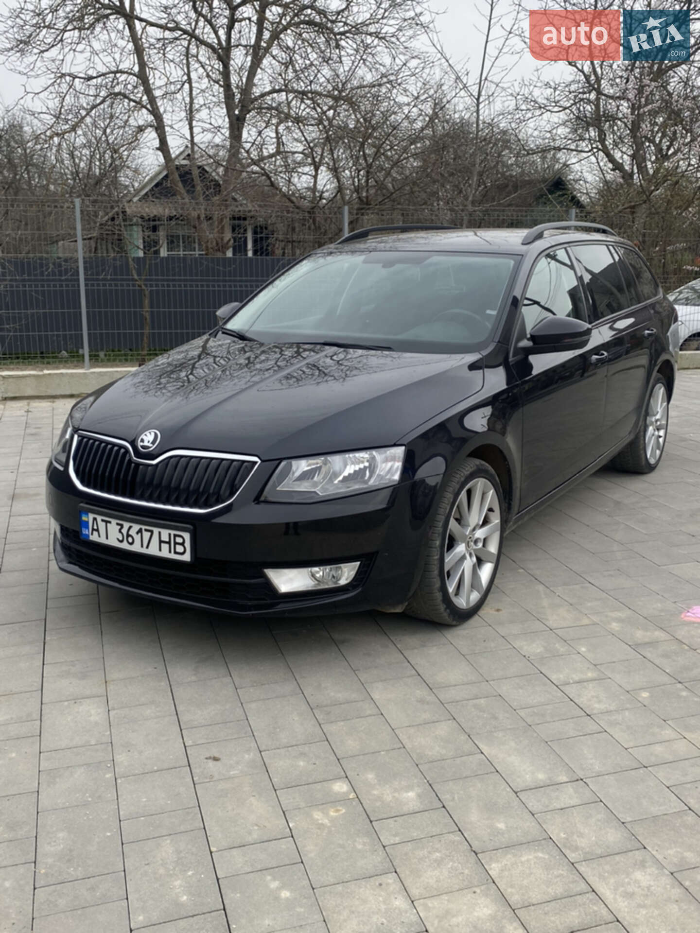 Головне фото звіту автомобіля SKODA OCTAVIA 2016