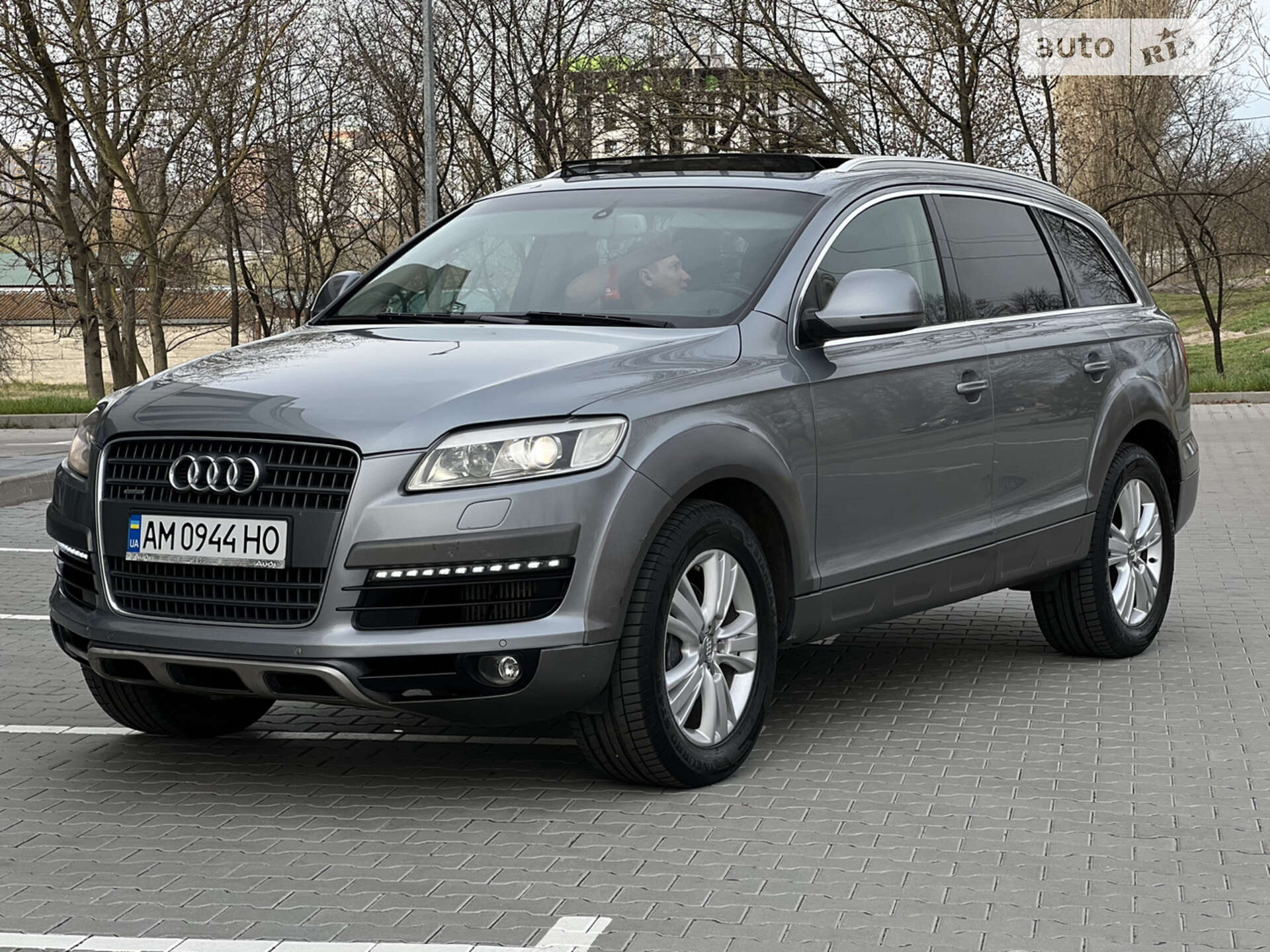 AUDI Q7