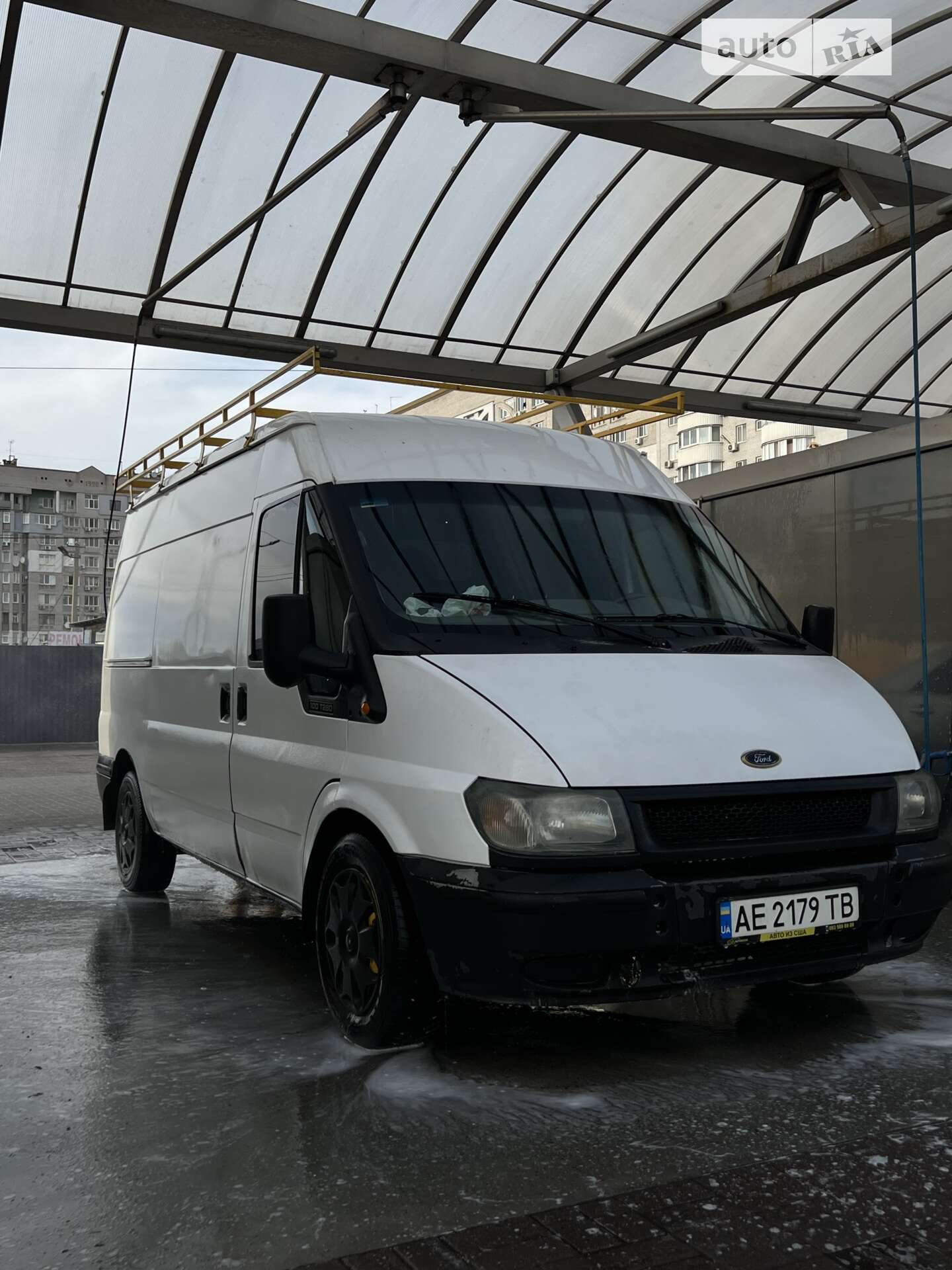 Головне фото звіту автомобіля FORD TRANSIT 2005