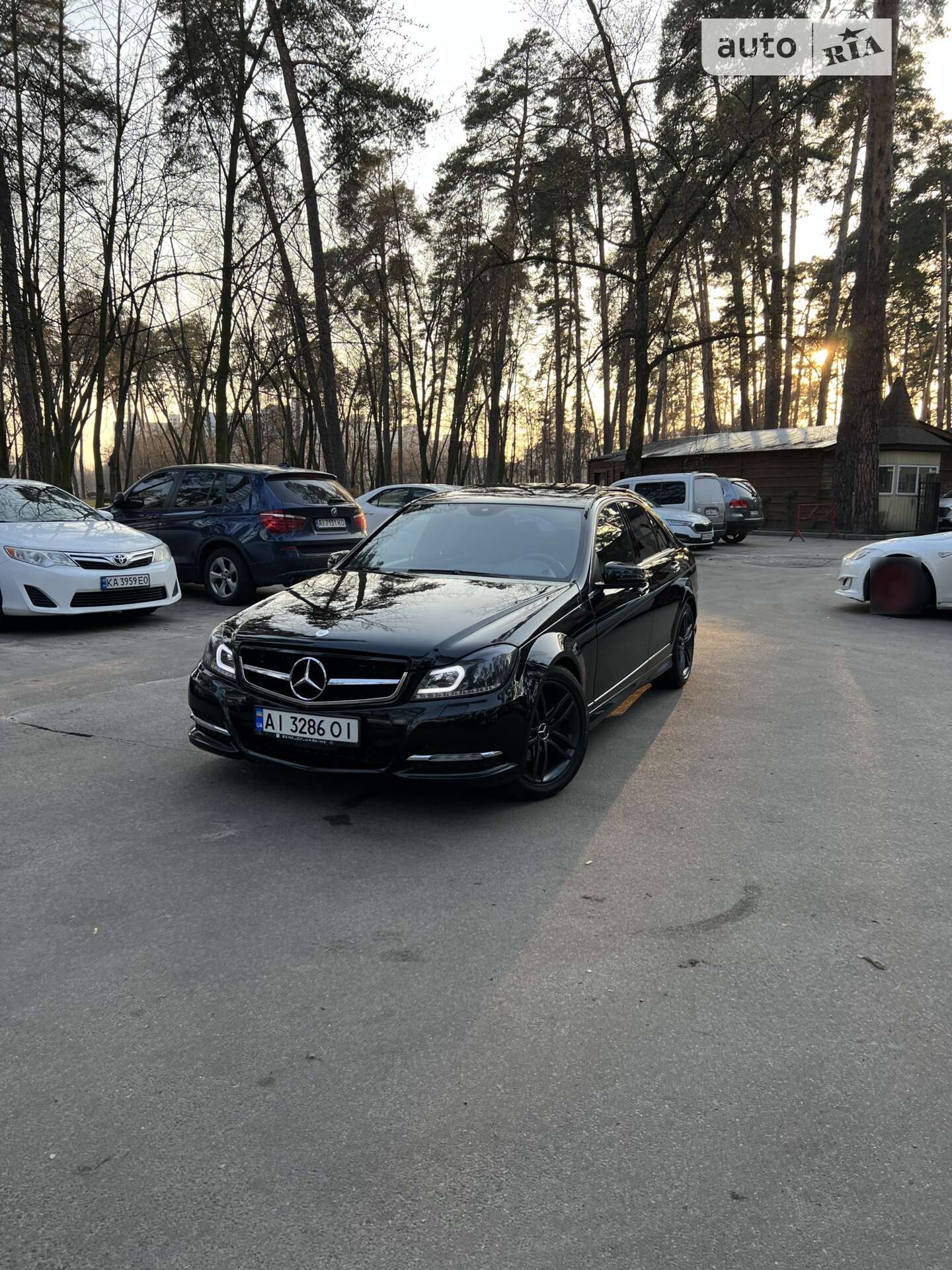 MERCEDES-BENZ C 300 2011