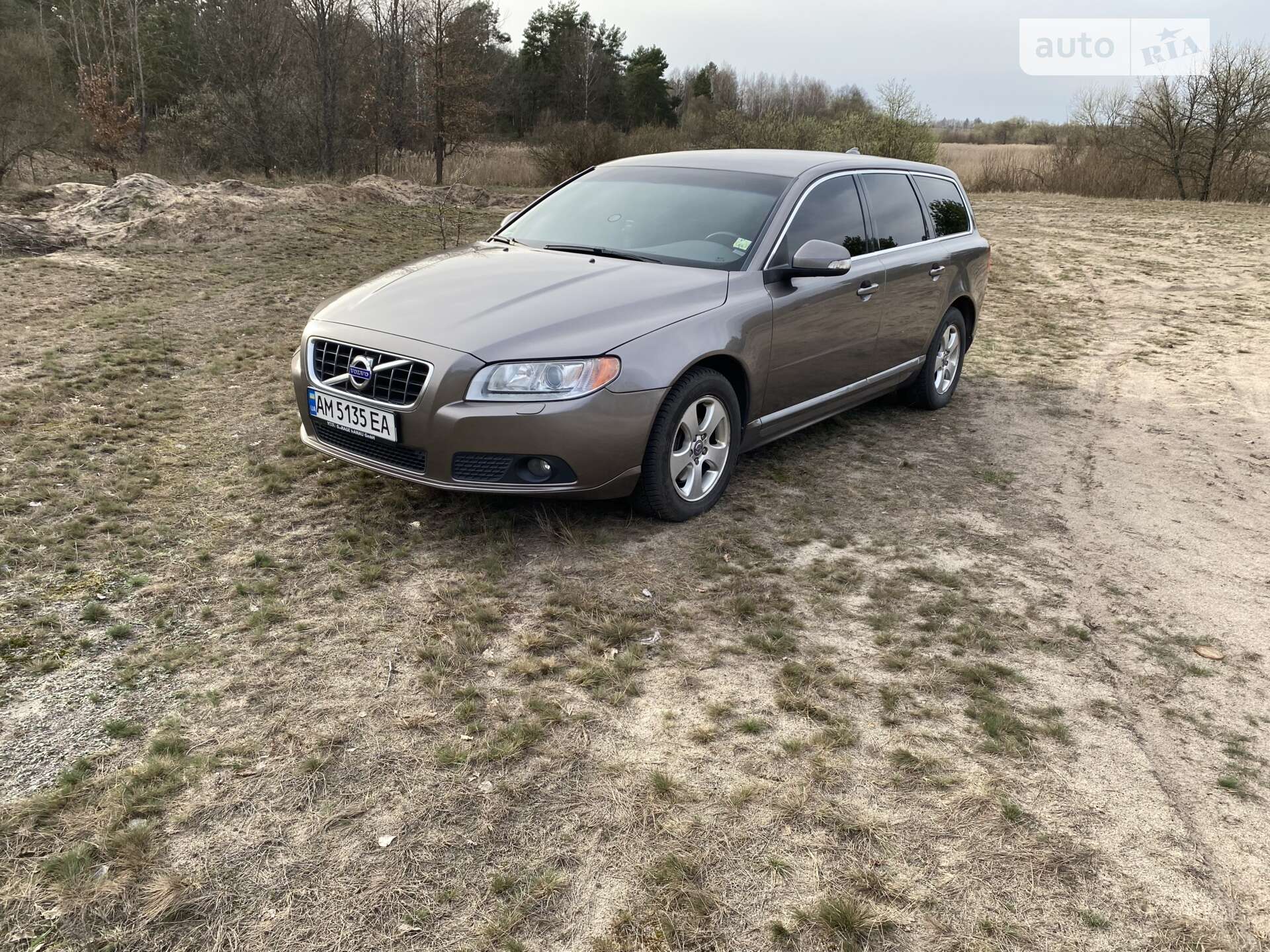 VOLVO V70 2009