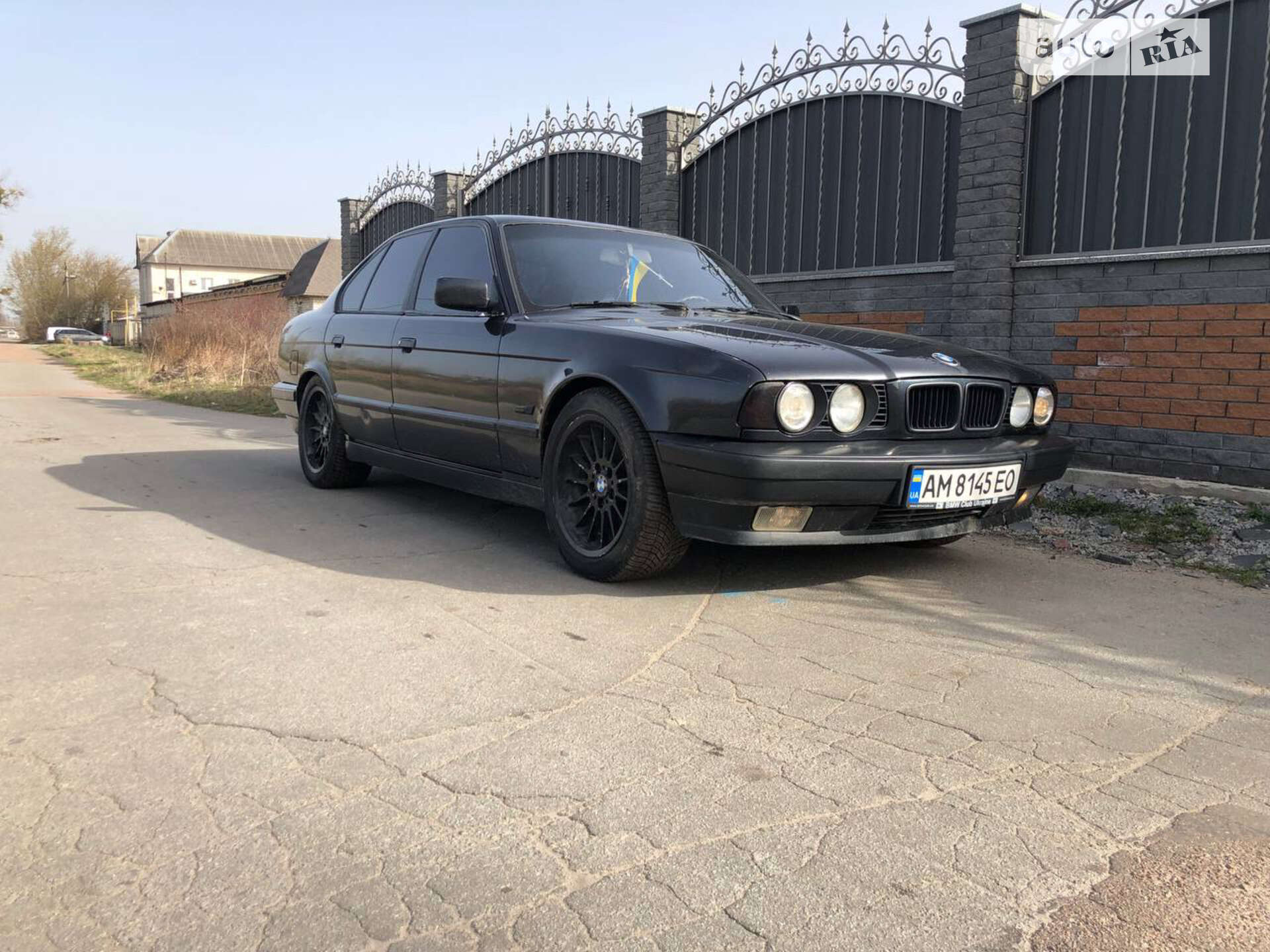 Головне фото звіту автомобіля BMW 530I 1994