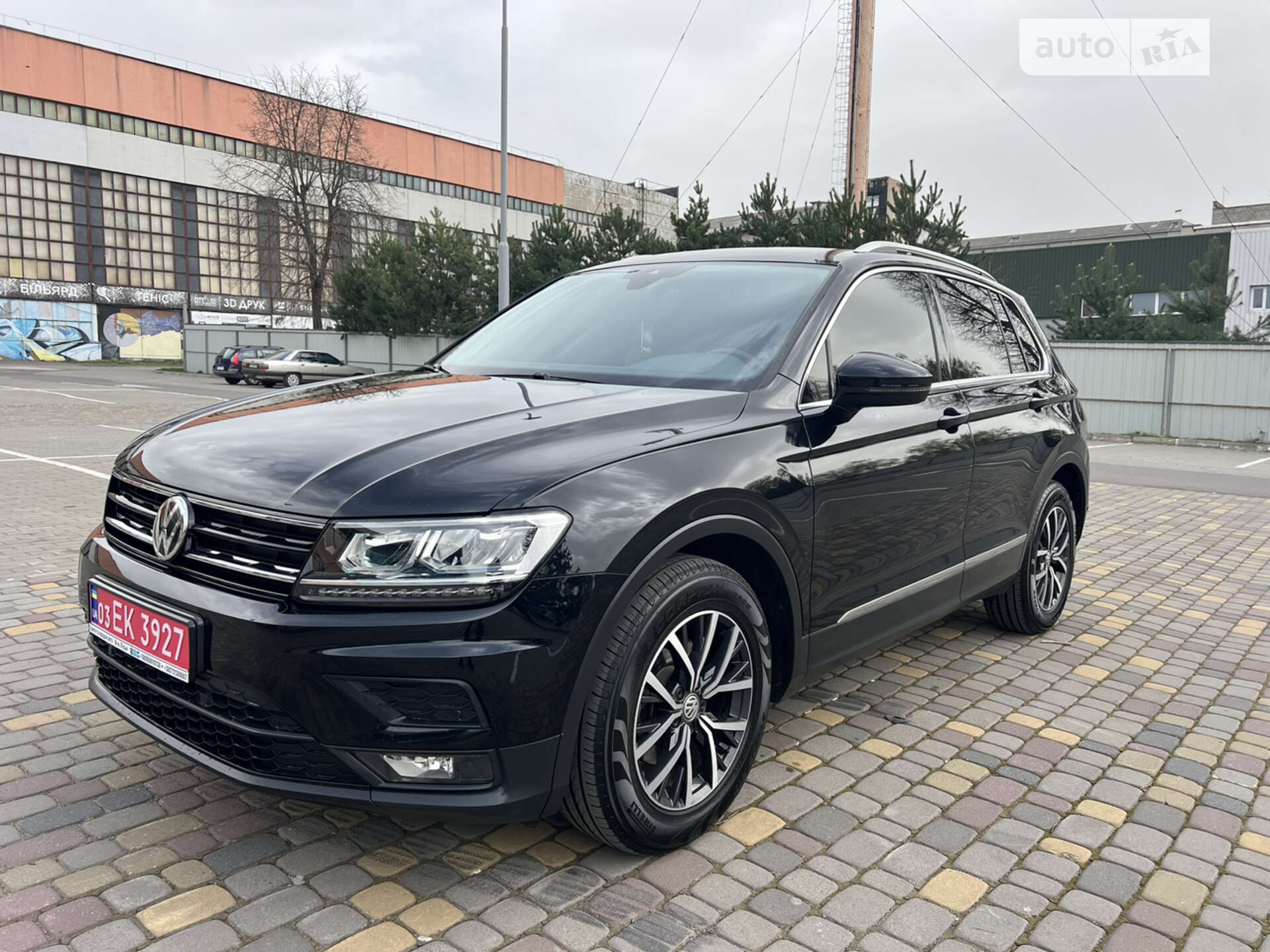 VOLKSWAGEN TIGUAN 2019