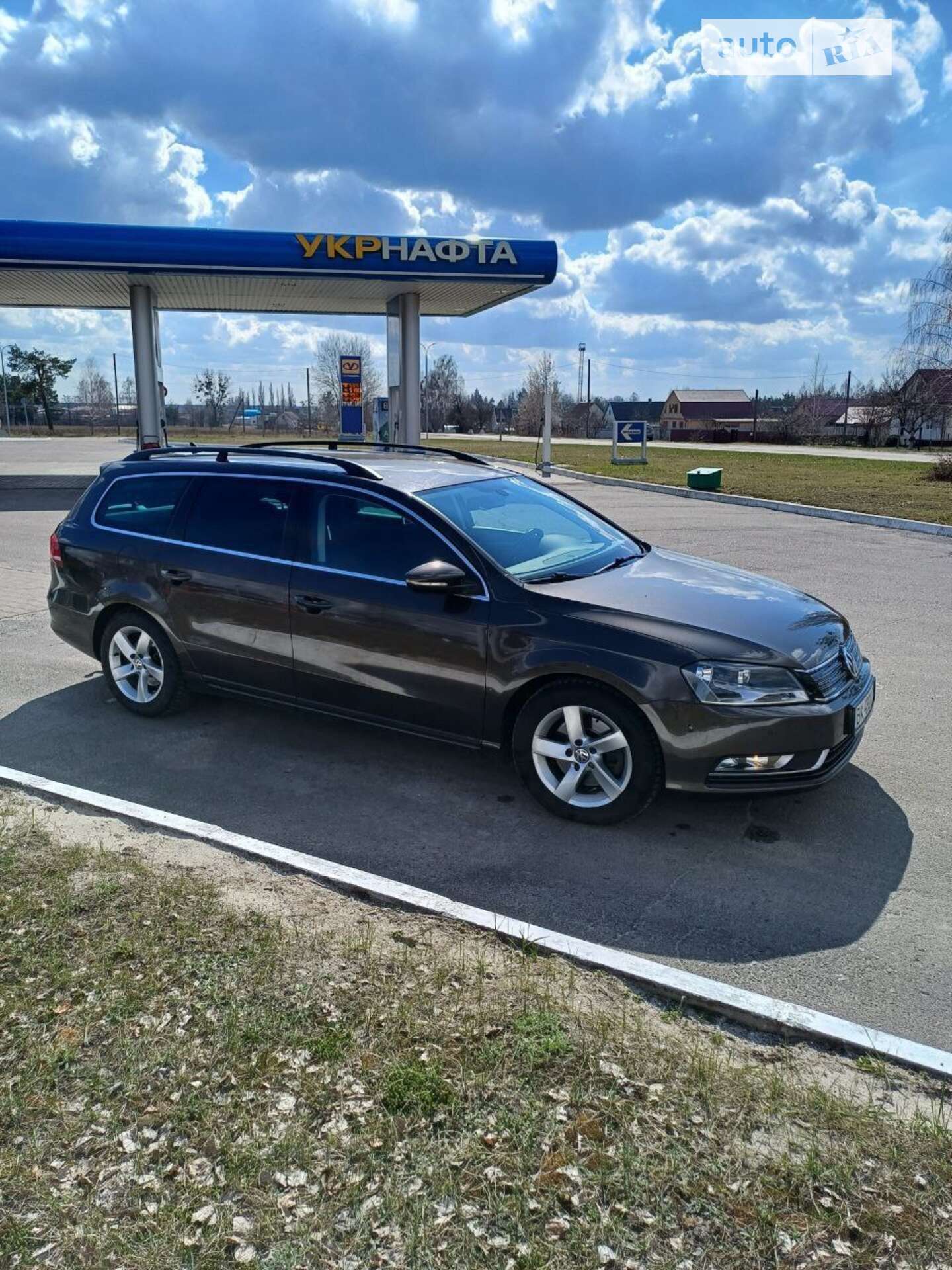 VOLKSWAGEN PASSAT 2014