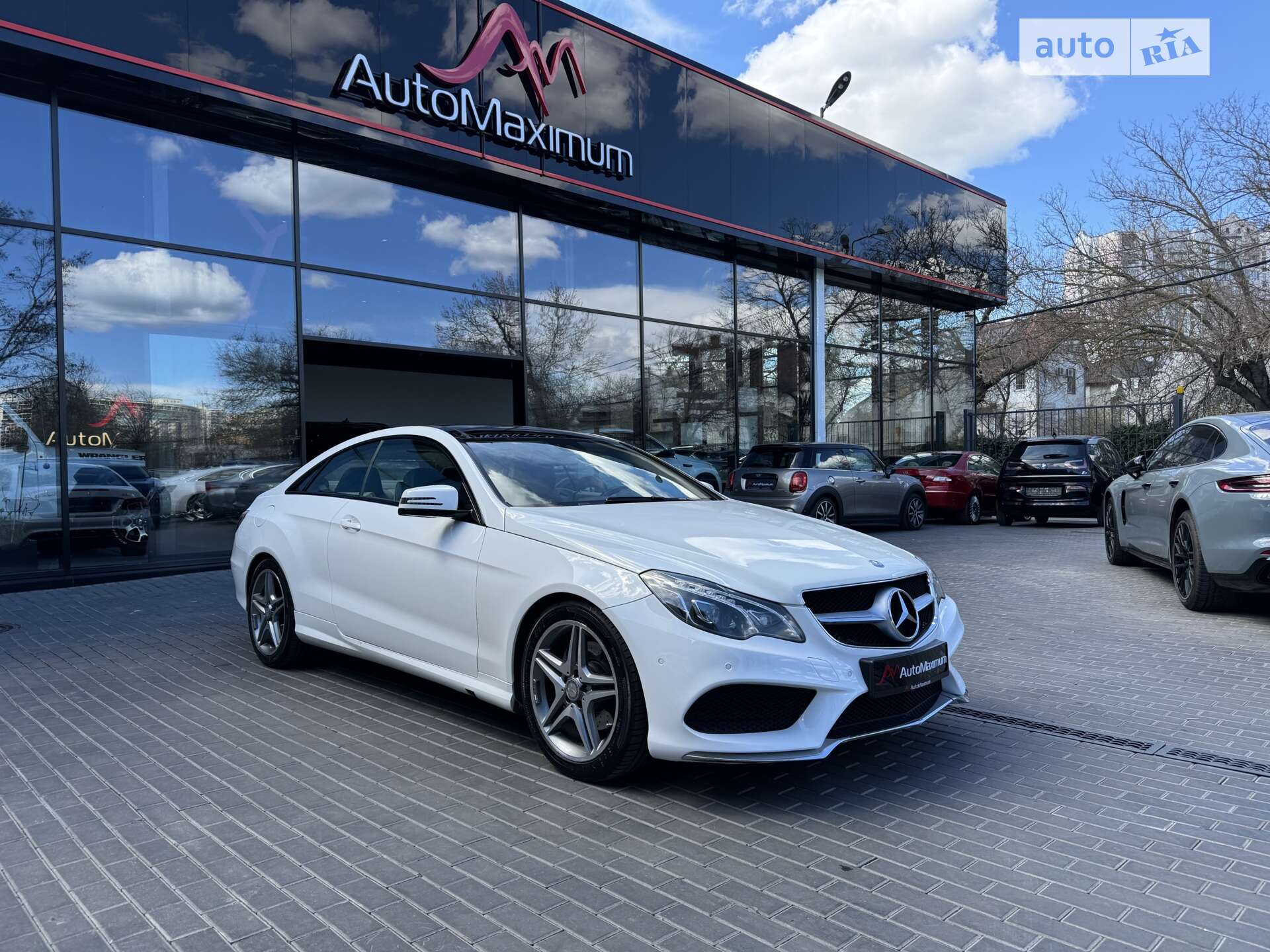 MERCEDES-BENZ E 200 2013