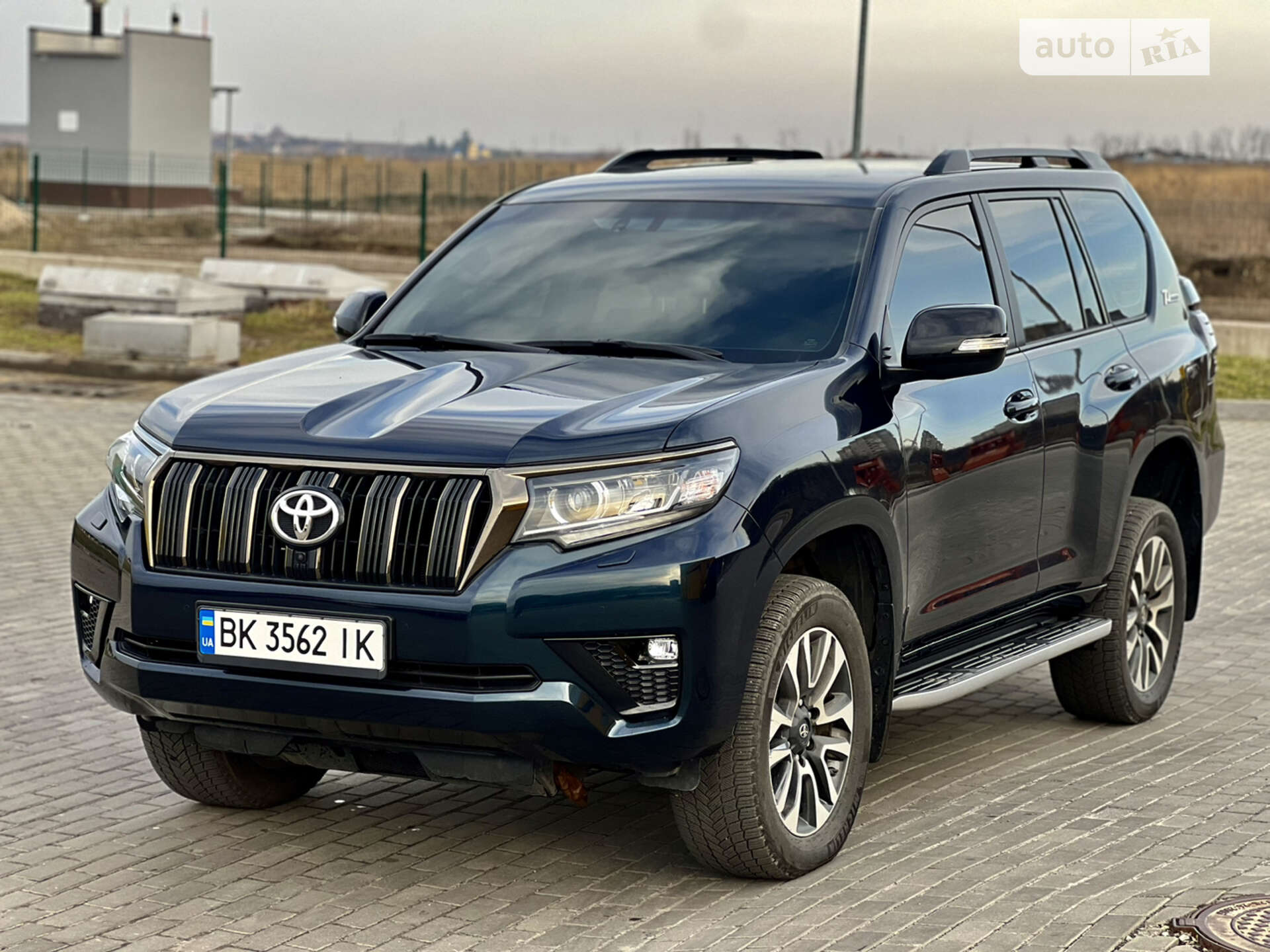 Головне фото звіту автомобіля TOYOTA LAND CRUISER PRADO 150 2022