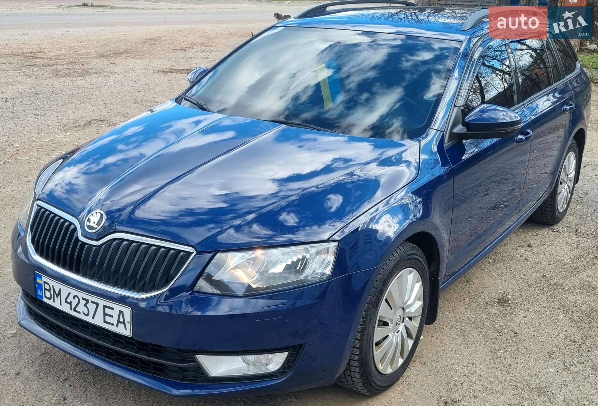 Головне фото звіту автомобіля SKODA OCTAVIA 2015