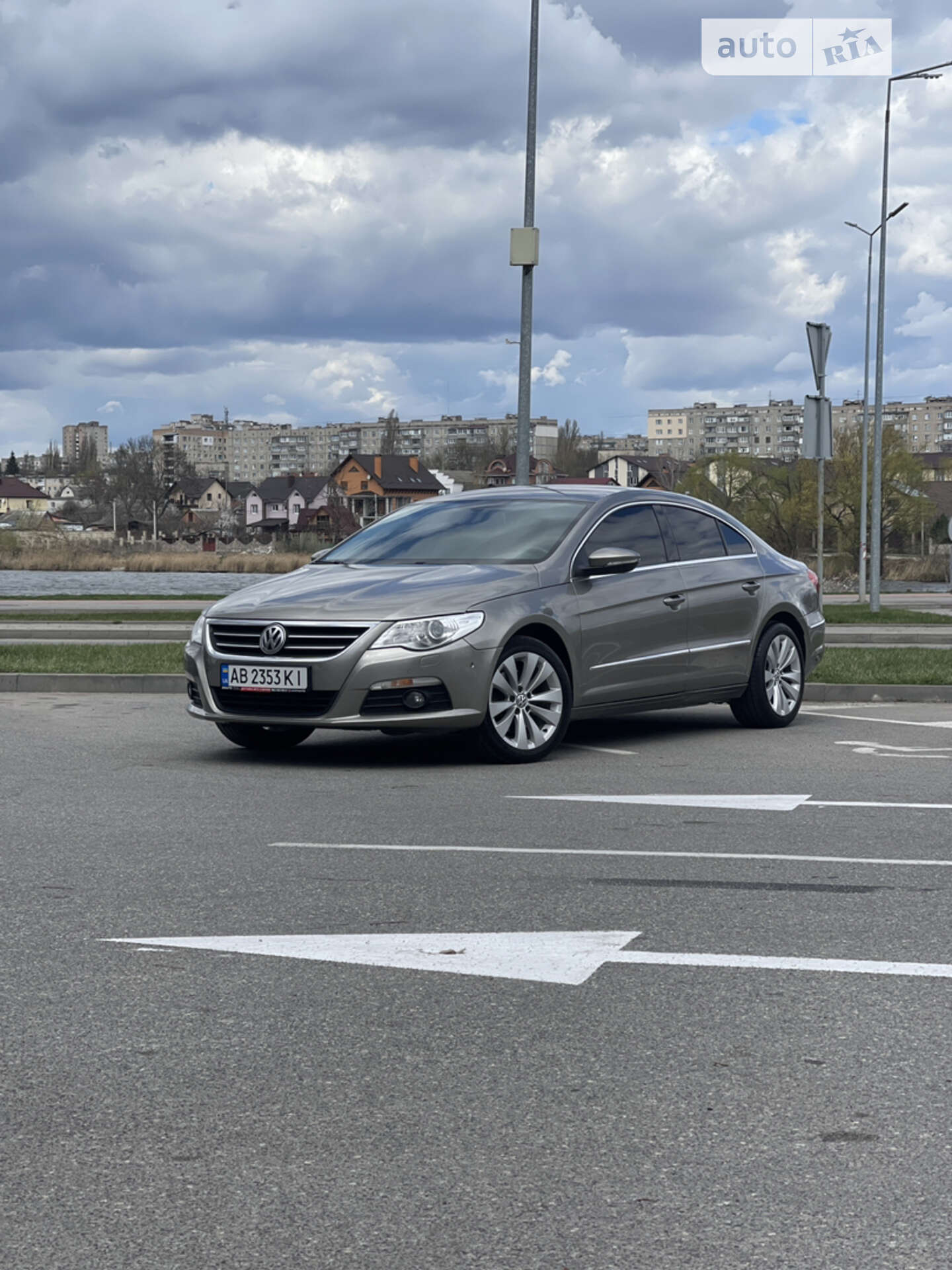 VOLKSWAGEN PASSAT CC 2011