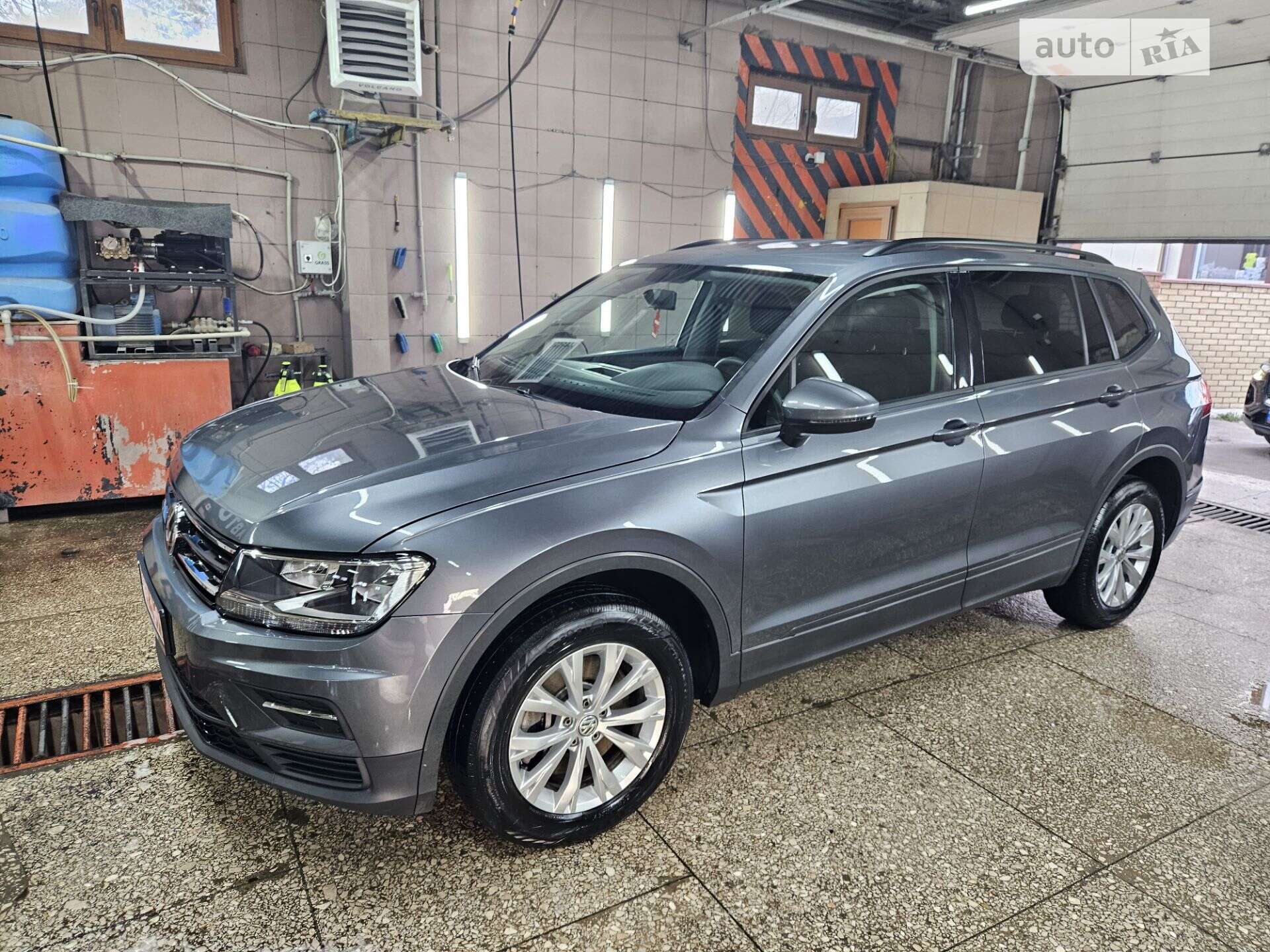 VOLKSWAGEN TIGUAN 2019