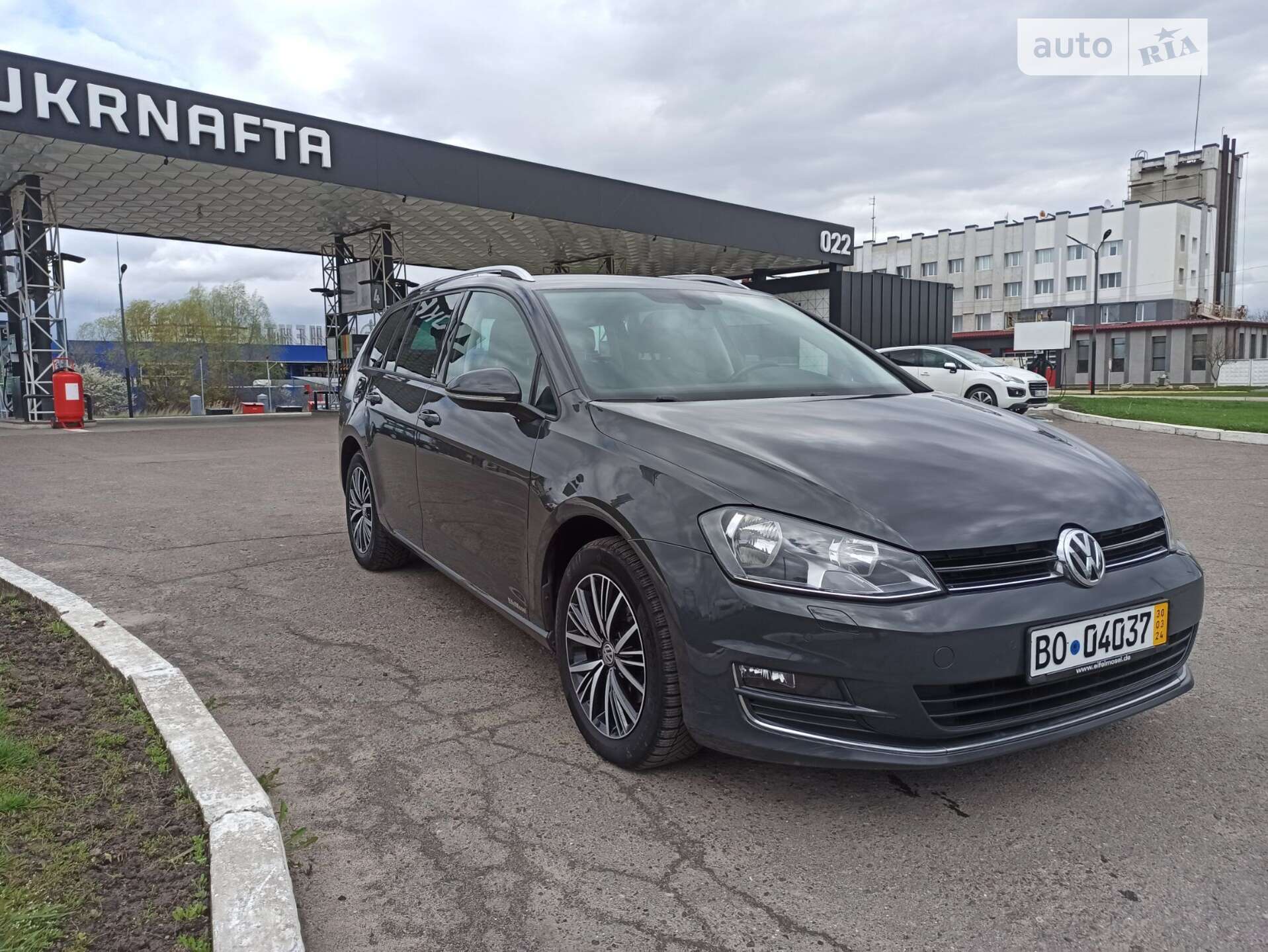 VOLKSWAGEN GOLF 2016