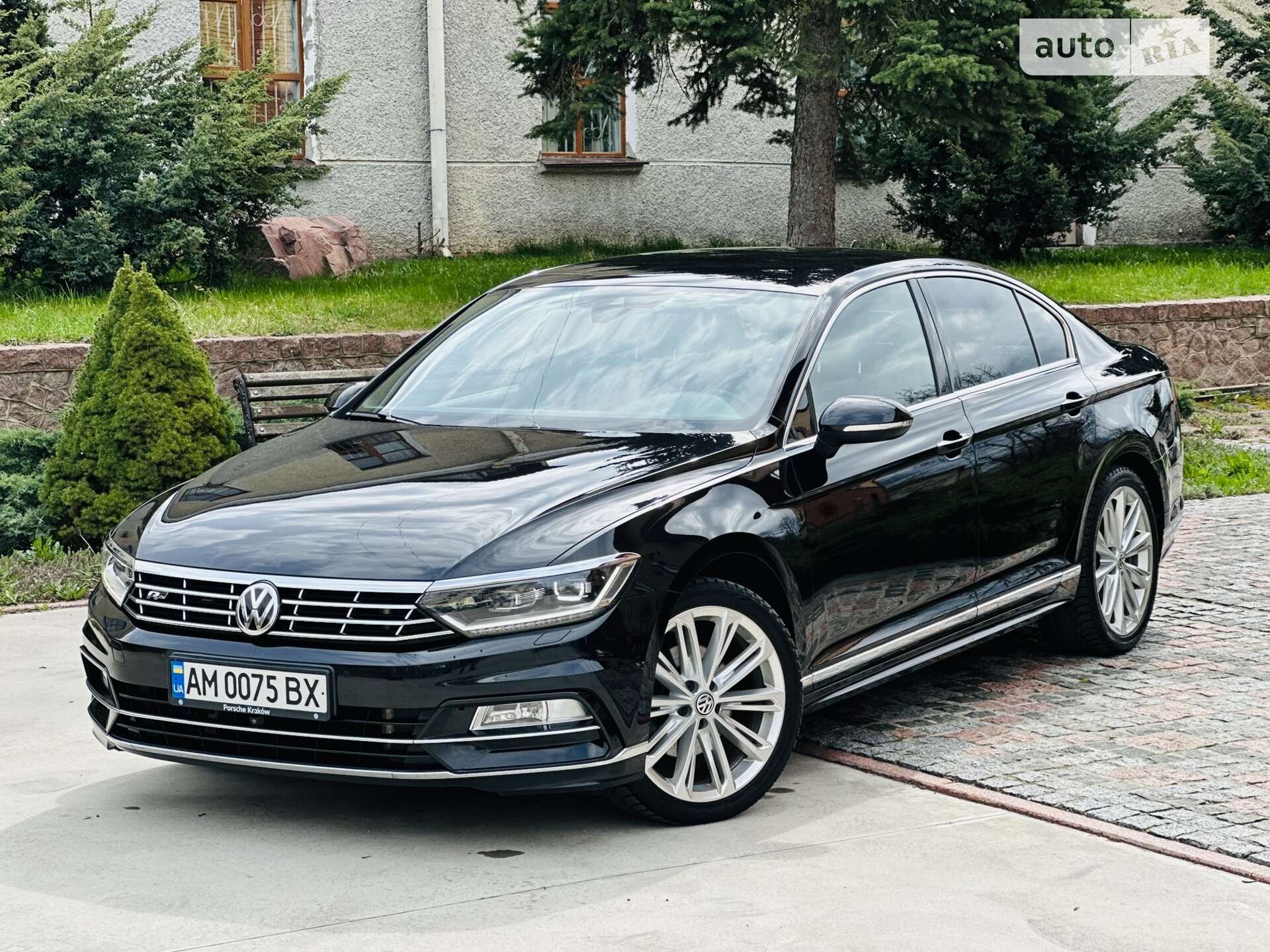 VOLKSWAGEN PASSAT 2017