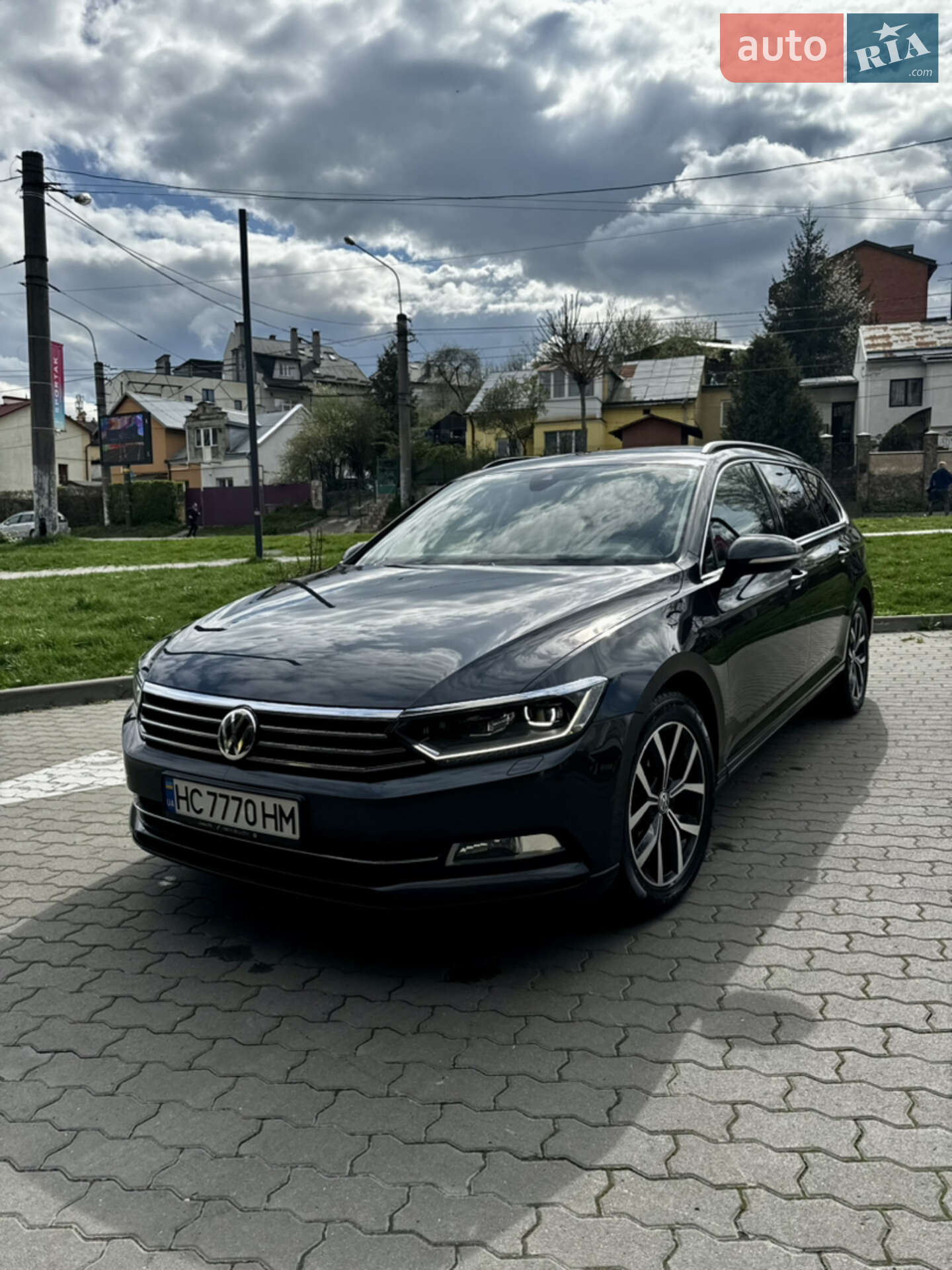 VOLKSWAGEN PASSAT 2017