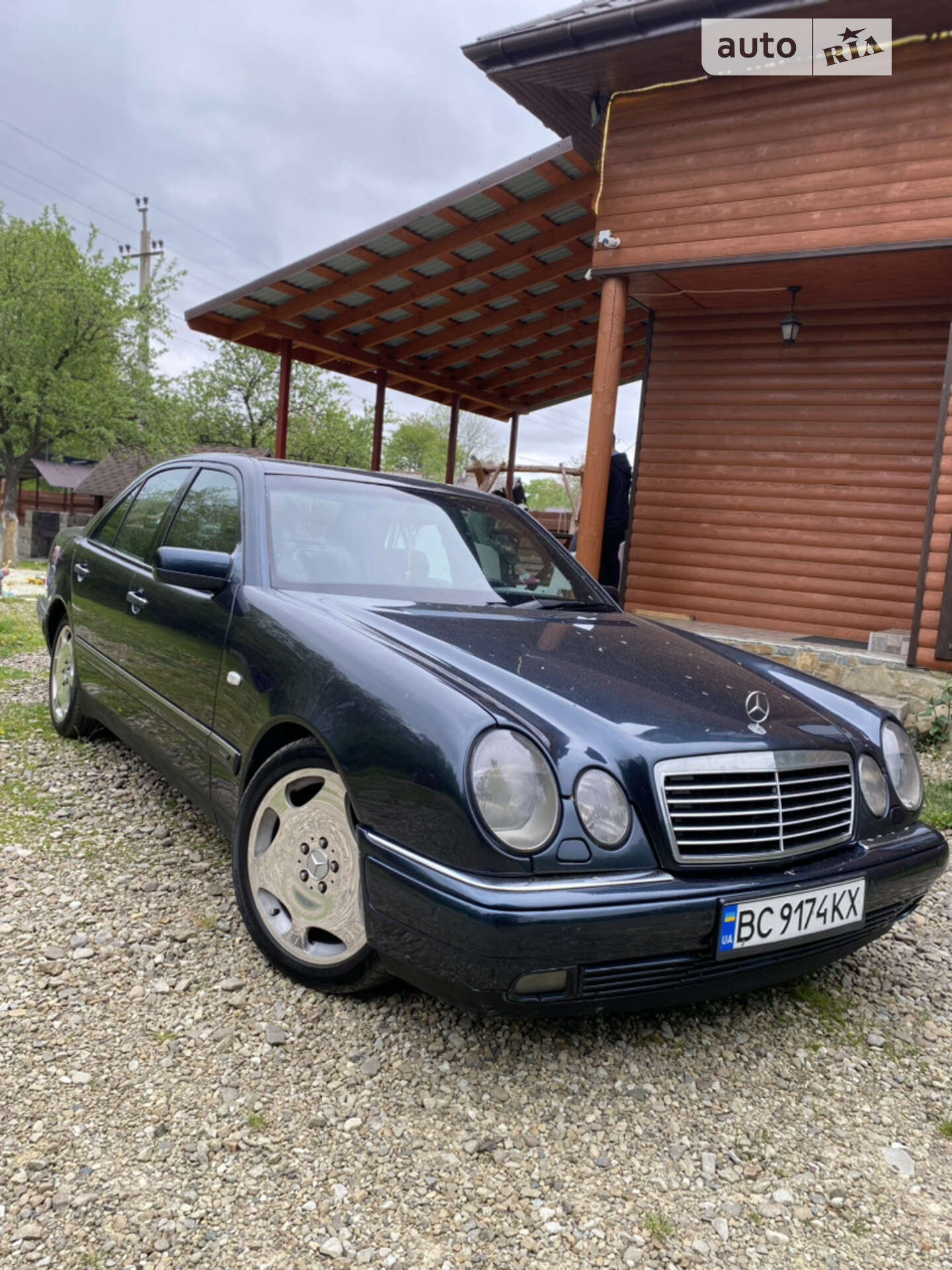 MERCEDES-BENZ E 300 1997