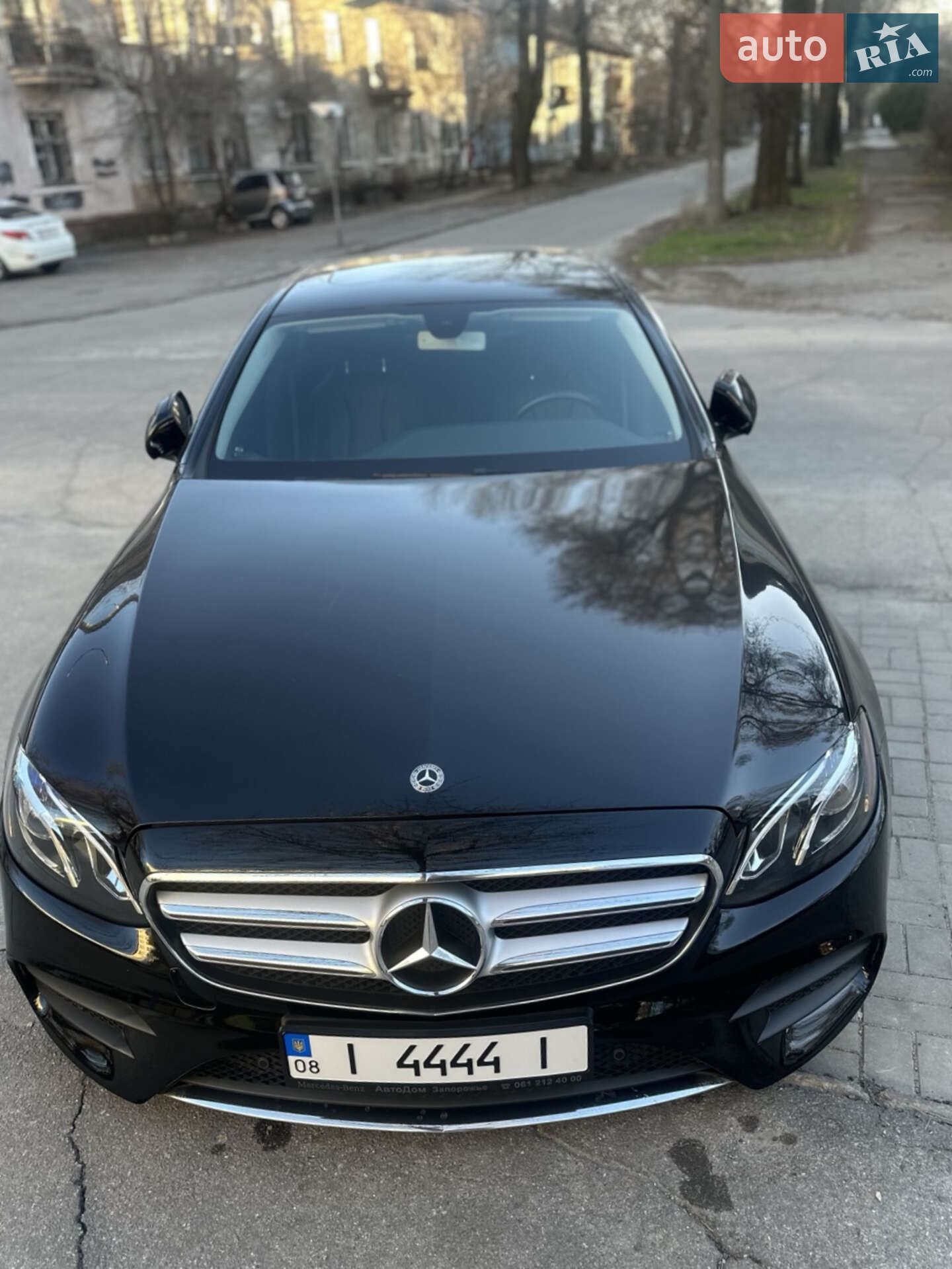 MERCEDES-BENZ E 300 2018