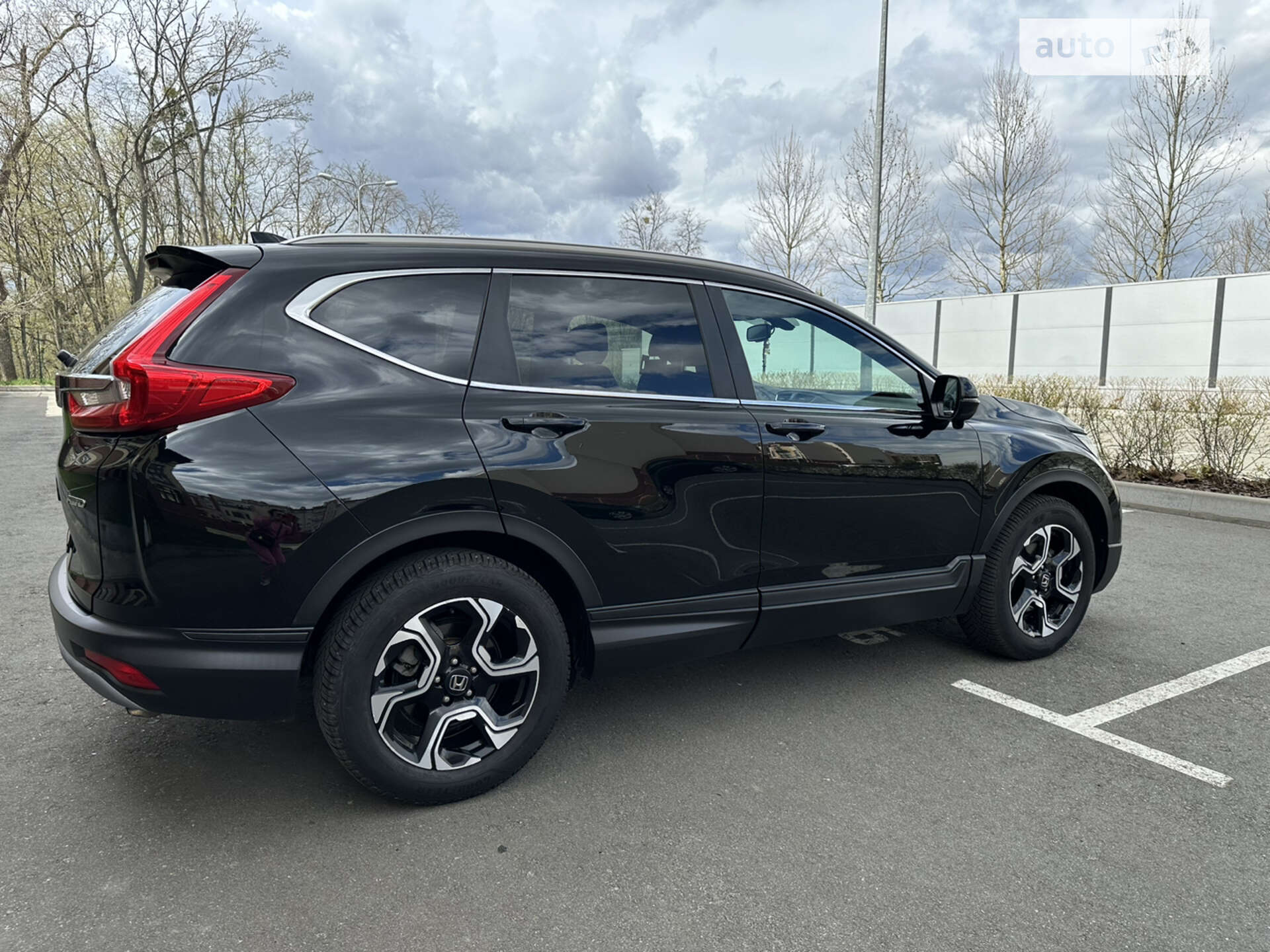 Головне фото звіту автомобіля HONDA CR-V 2017