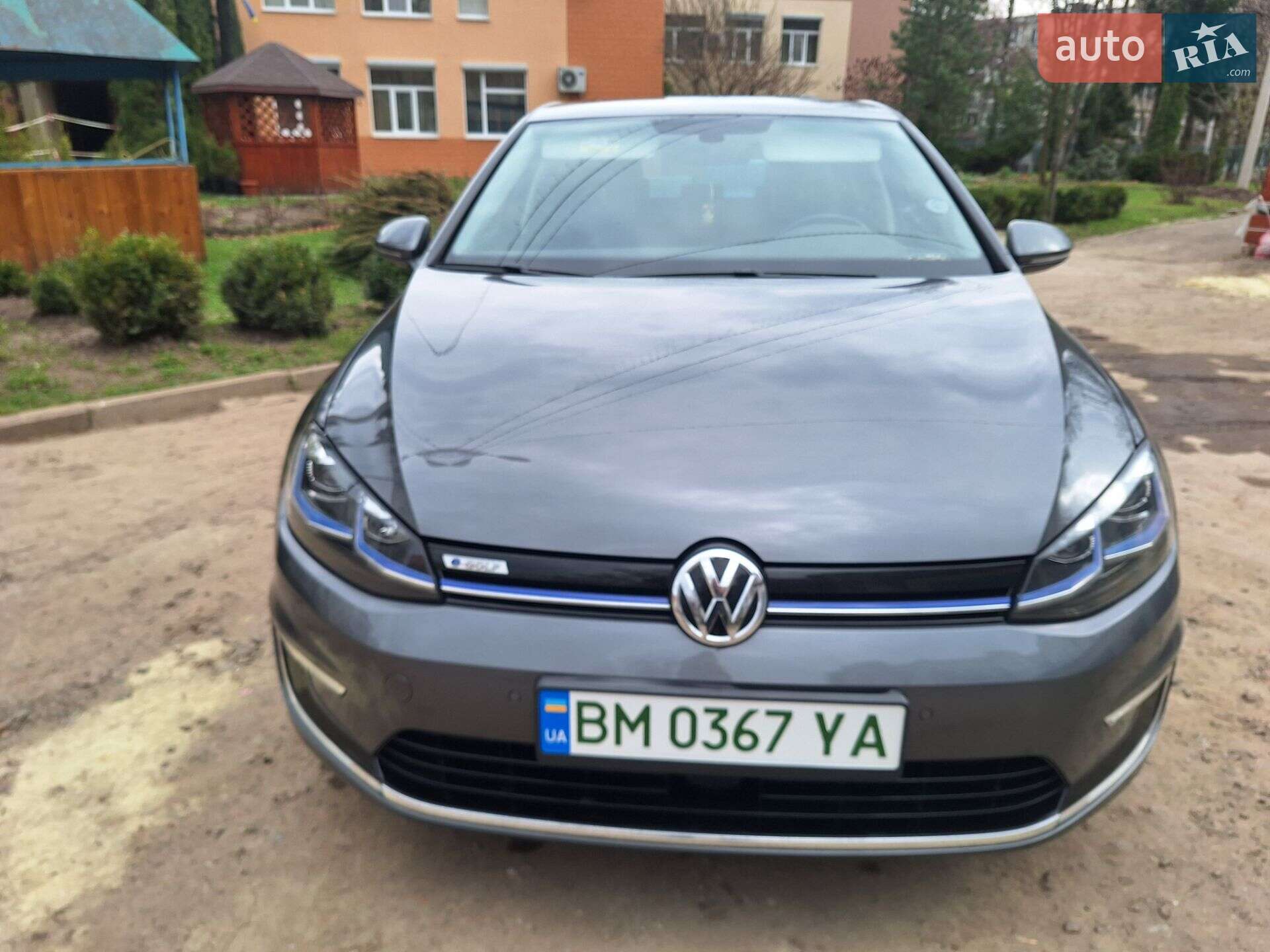 VOLKSWAGEN E-GOLF 2017