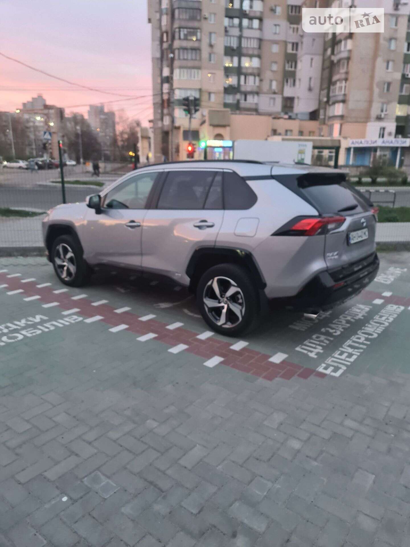 TOYOTA RAV4 2020
