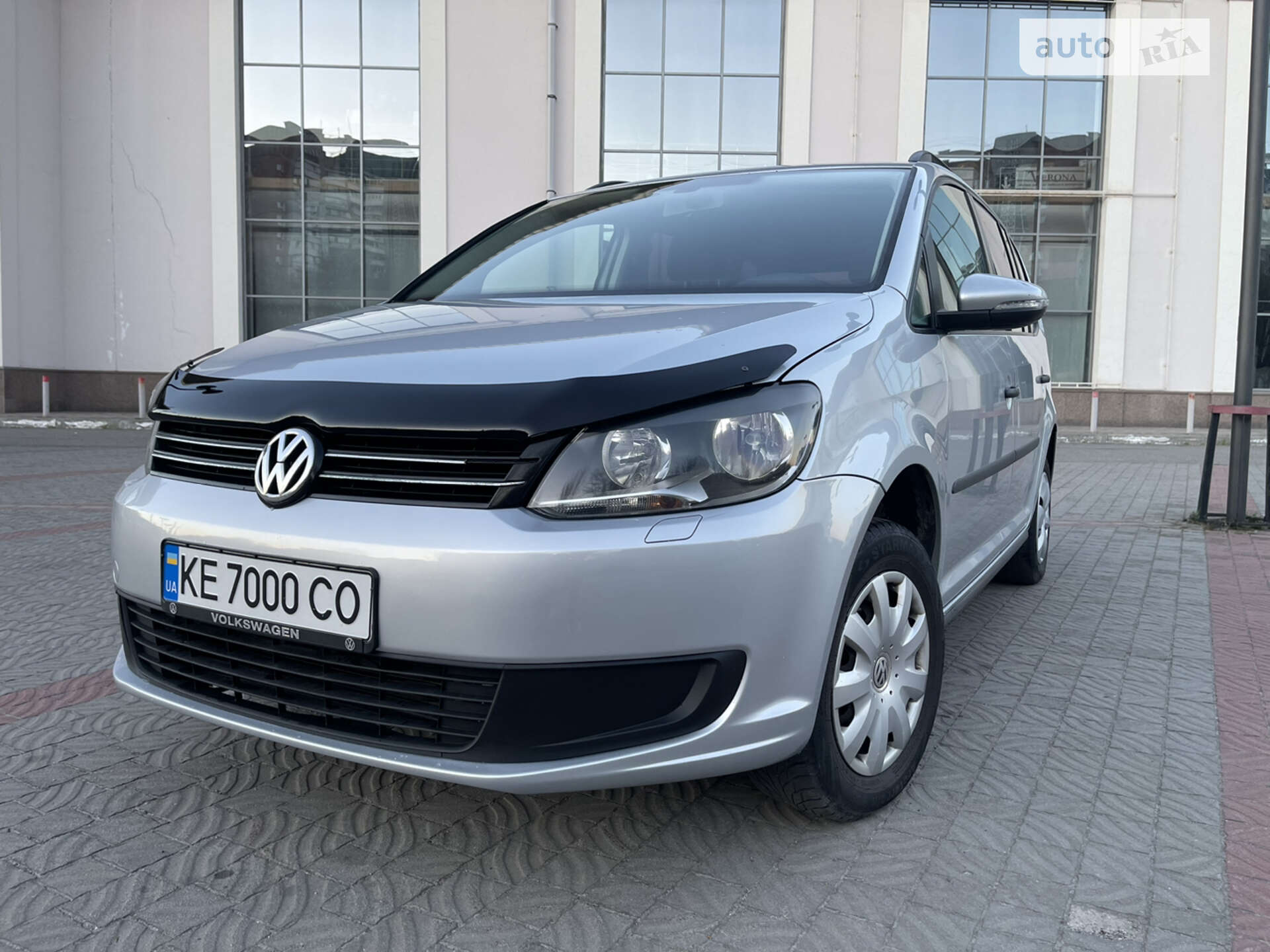 VOLKSWAGEN TOURAN 2012