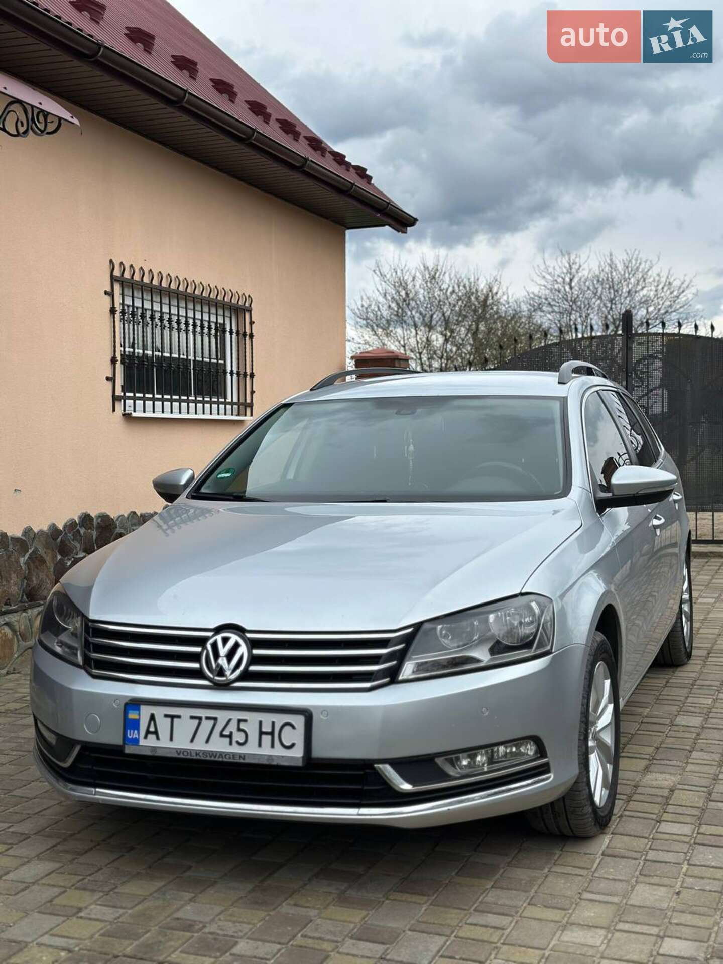 VOLKSWAGEN PASSAT 2012