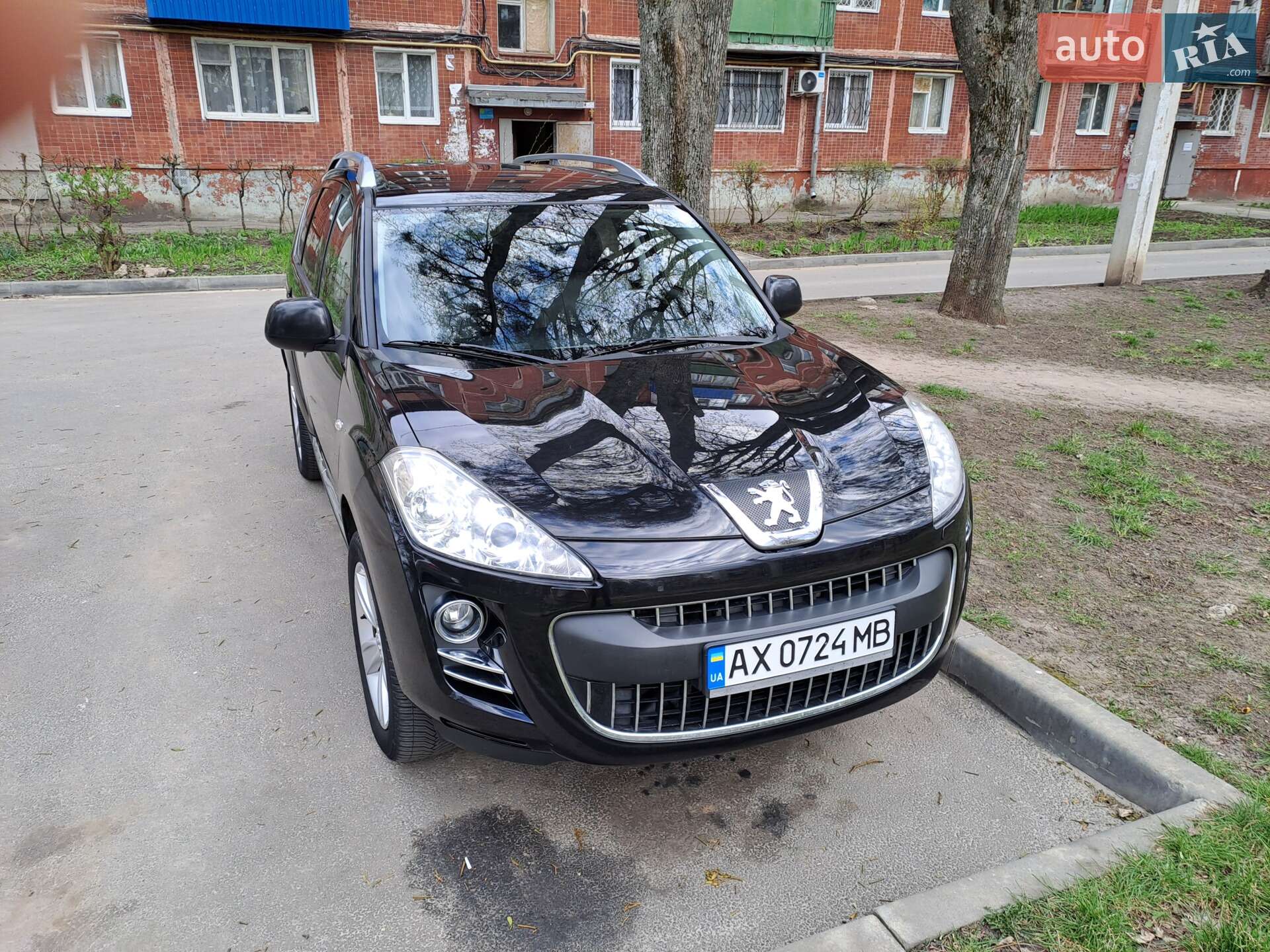 PEUGEOT 4007 2012