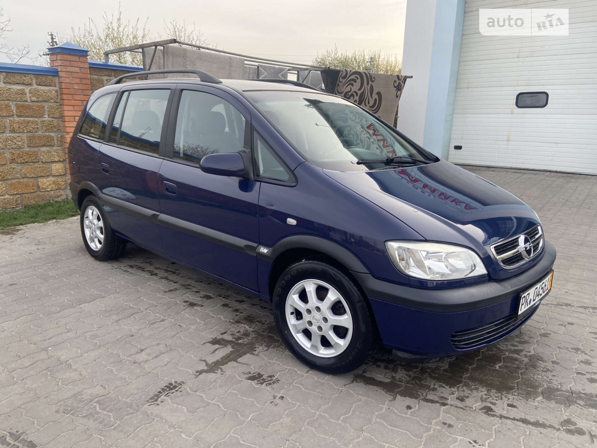 OPEL ZAFIRA 2004