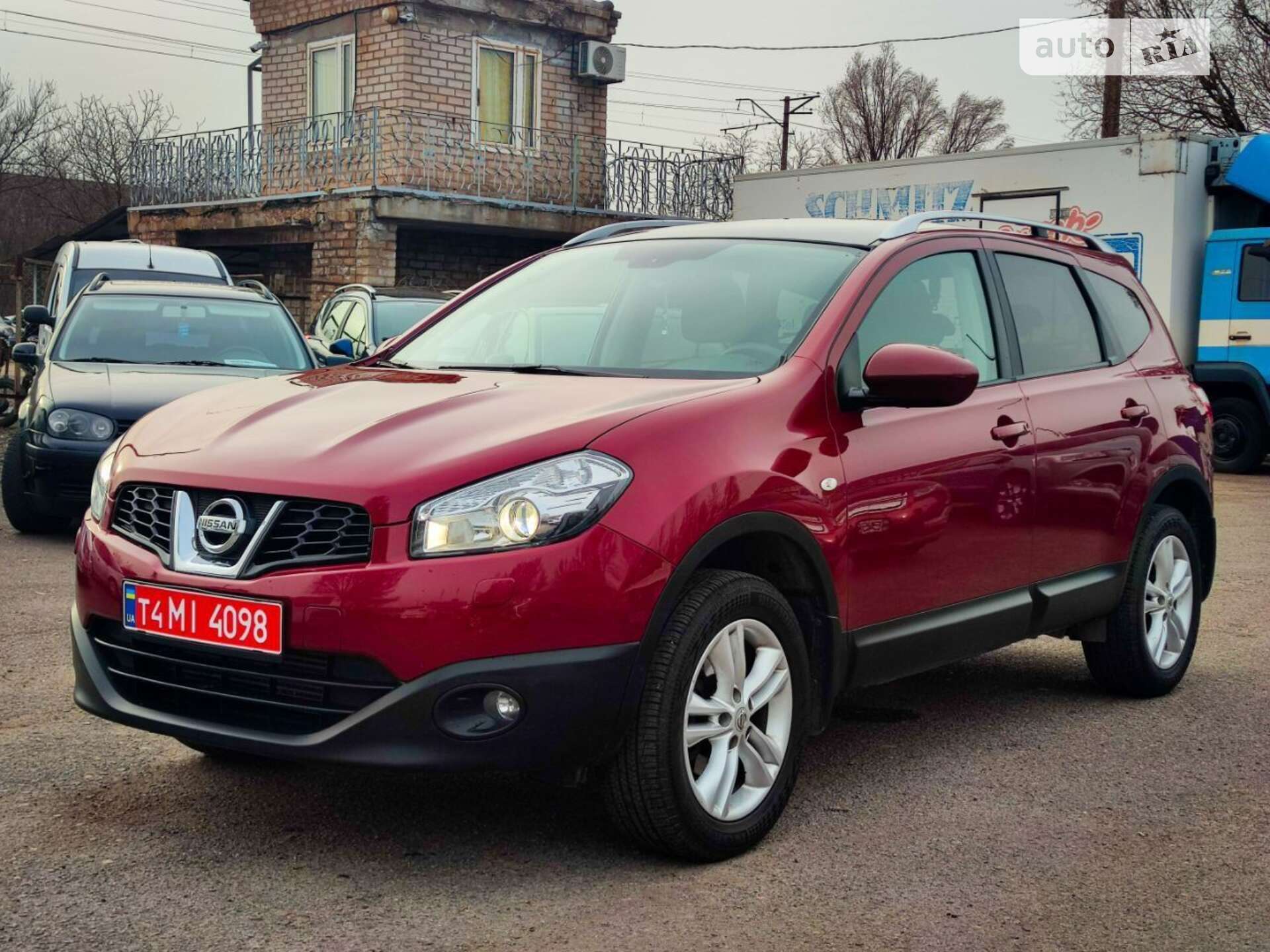 Головне фото звіту автомобіля NISSAN QASHQAI +2 2012