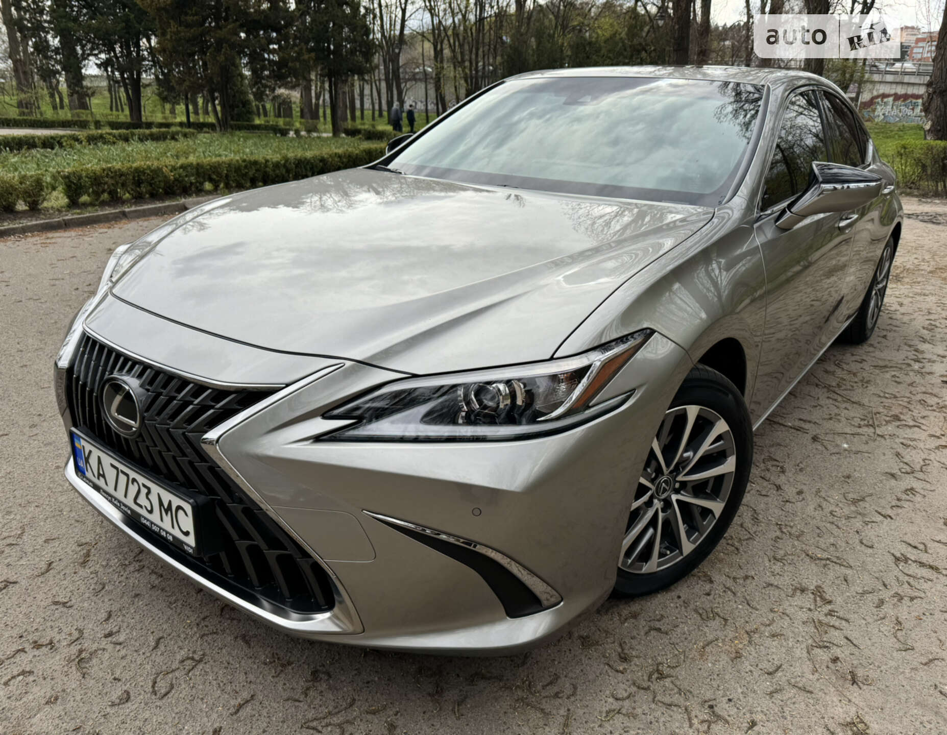 LEXUS ES 200 2022