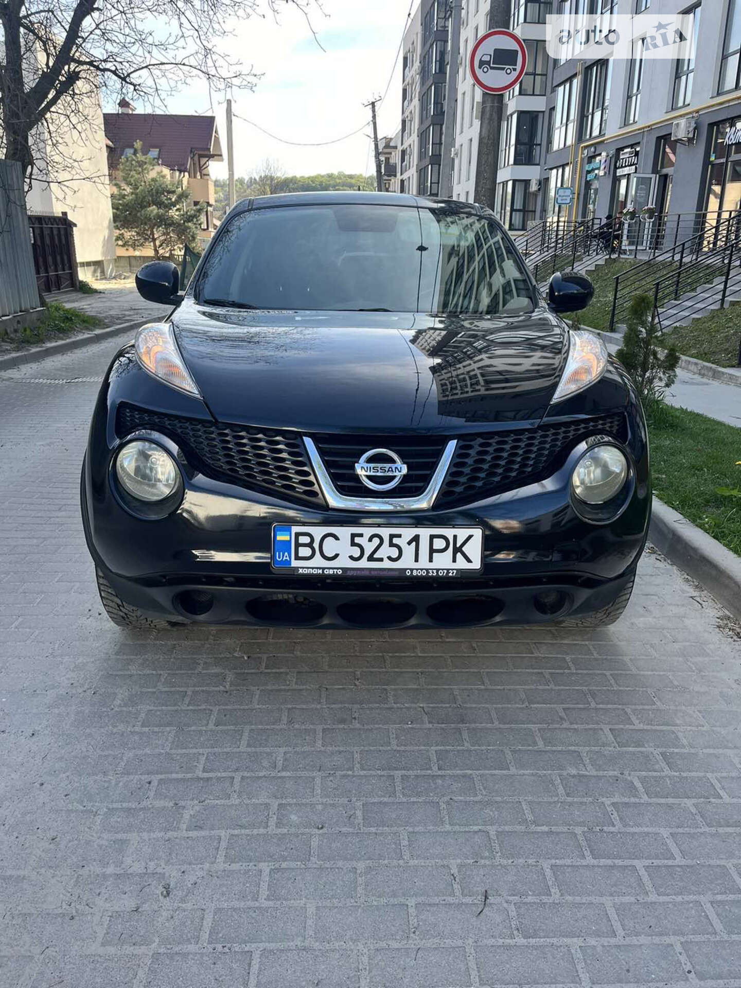 NISSAN JUKE 2012