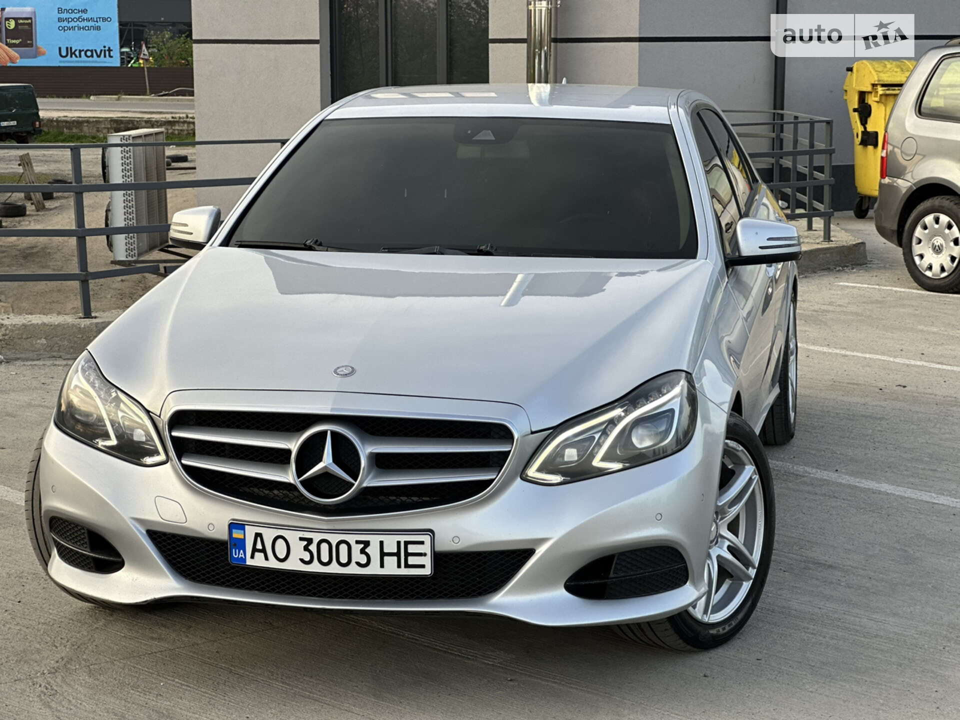 MERCEDES-BENZ E 220 2013