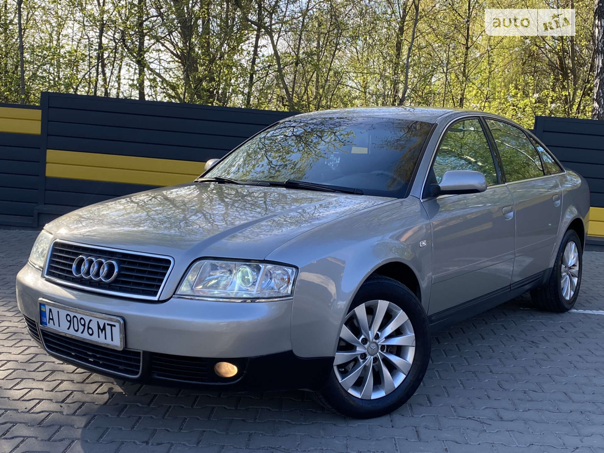 AUDI A6 2004