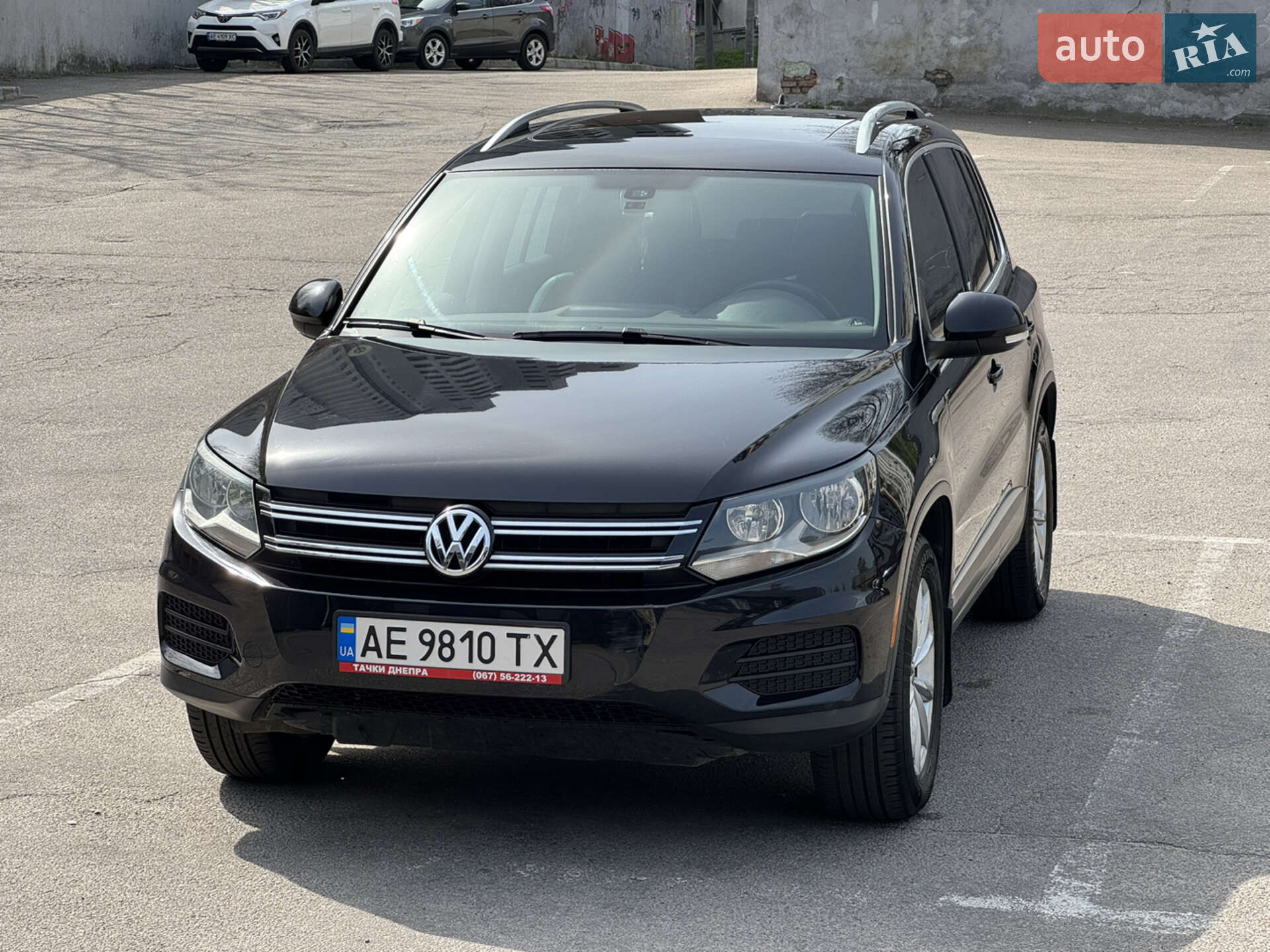 VOLKSWAGEN TIGUAN 2016