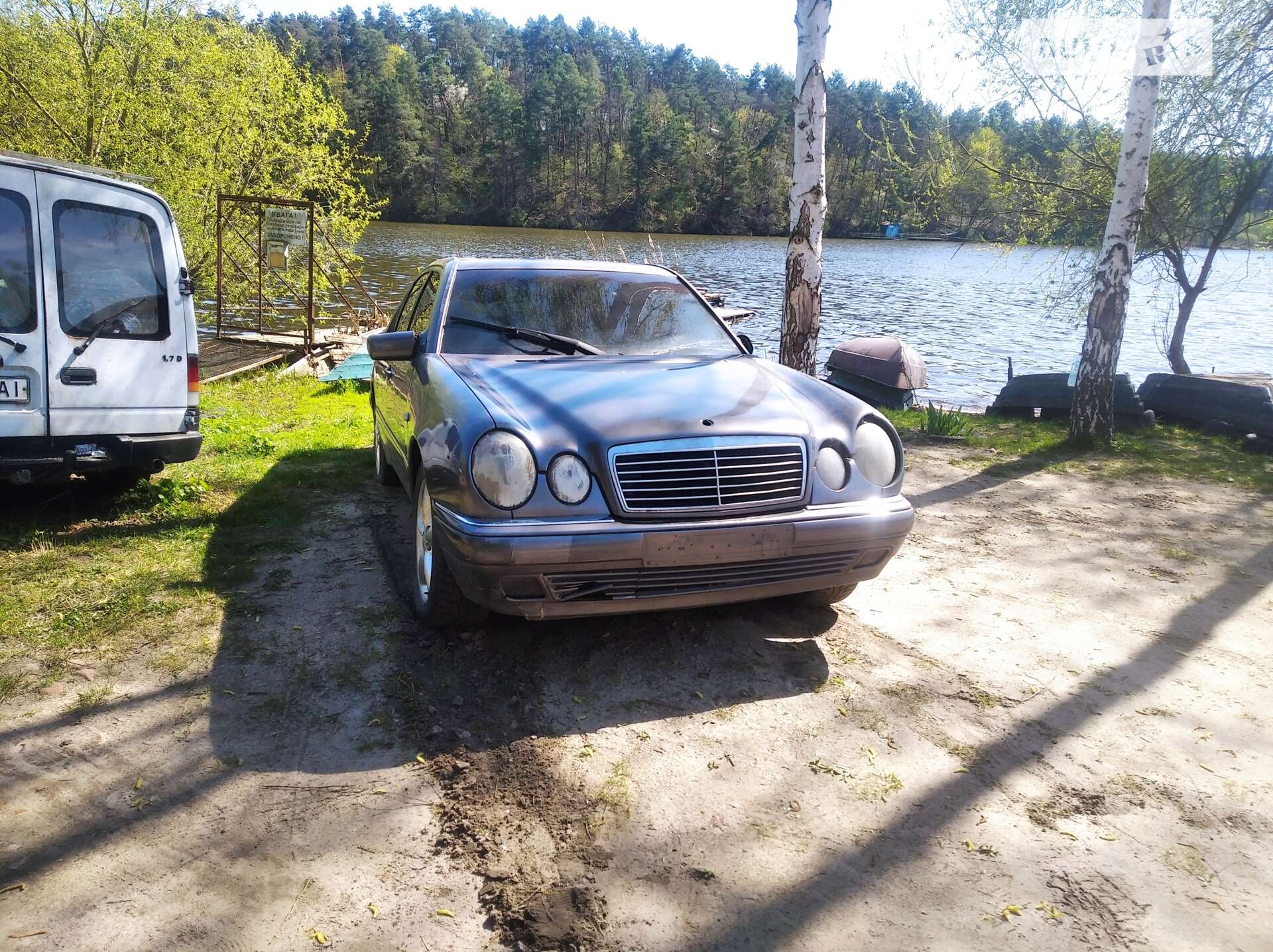 MERCEDES-BENZ 210 1998