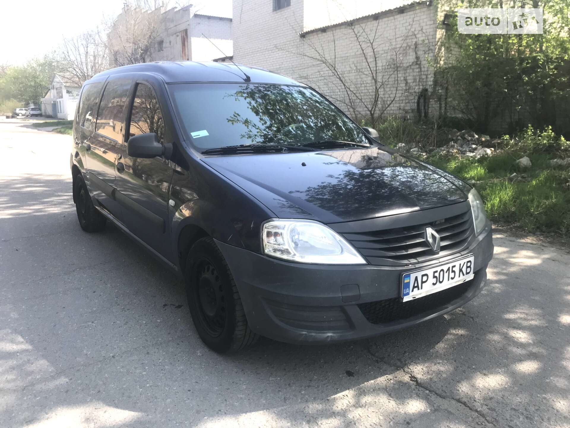 RENAULT LOGAN VAN 2011