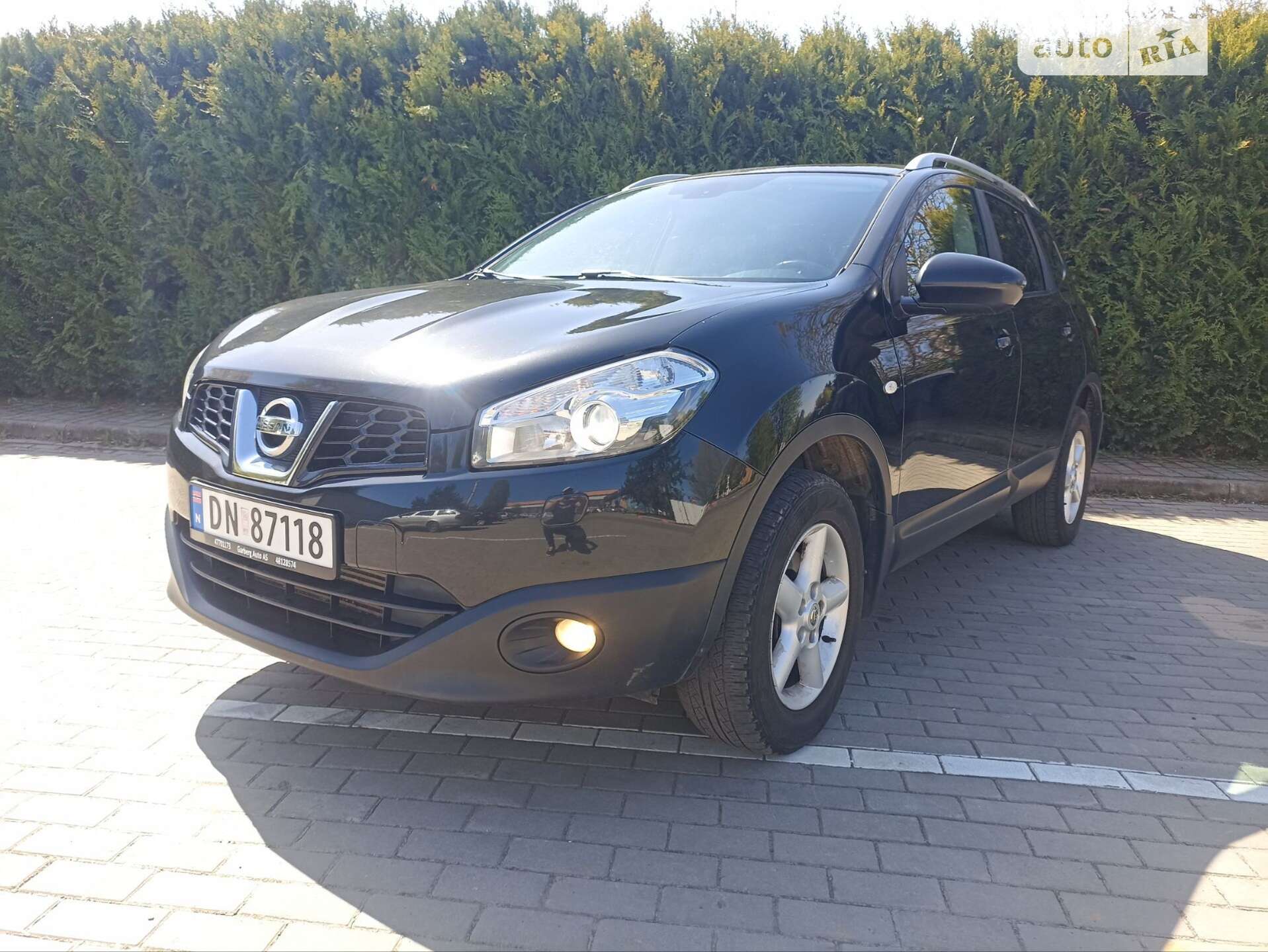 Головне фото звіту автомобіля NISSAN QASHQAI +2 2011