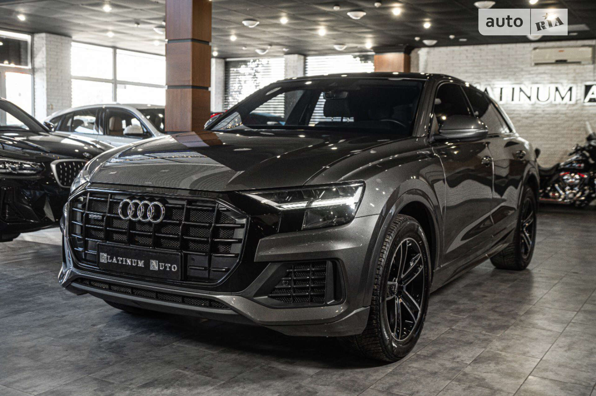 AUDI Q8 2019