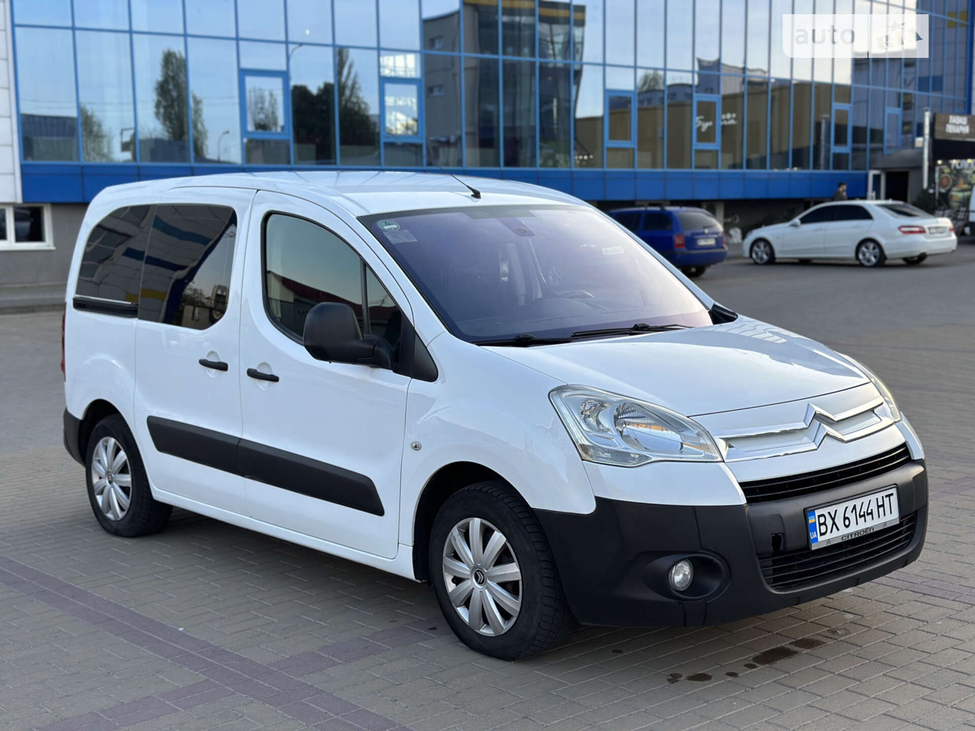 Головне фото звіту автомобіля CITROEN BERLINGO 2008