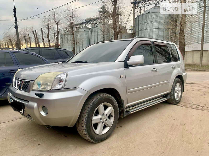 NISSAN X-TRAIL 2005