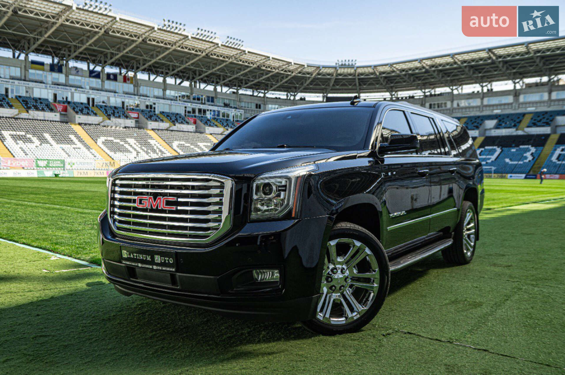 Головне фото звіту автомобіля GMC YUKON 2018