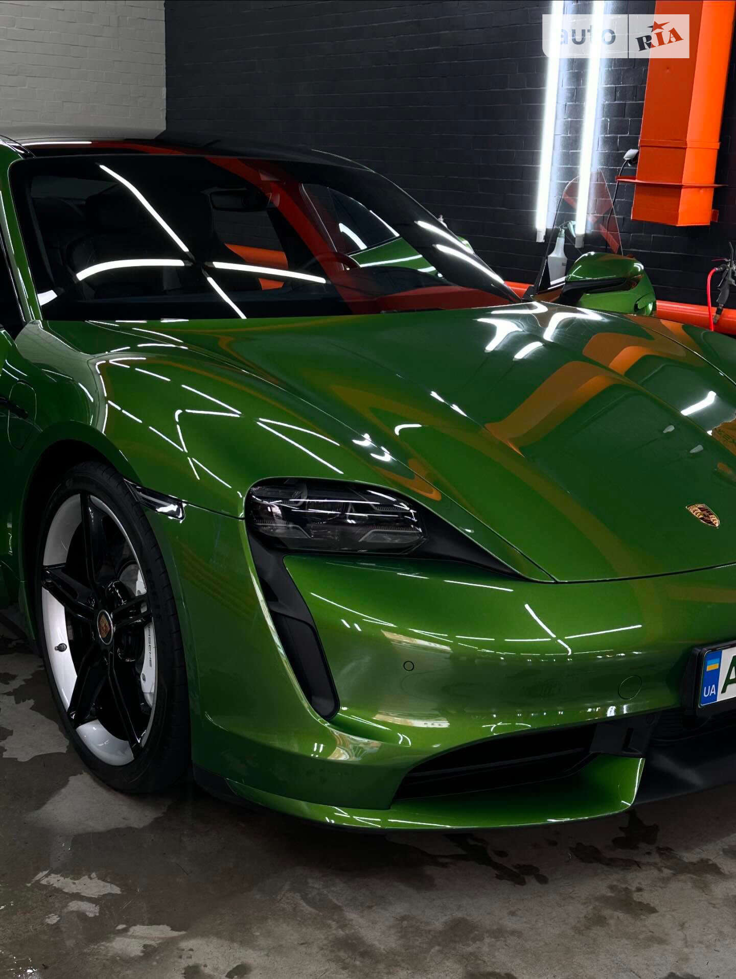 PORSCHE TAYCAN TURBO 2021