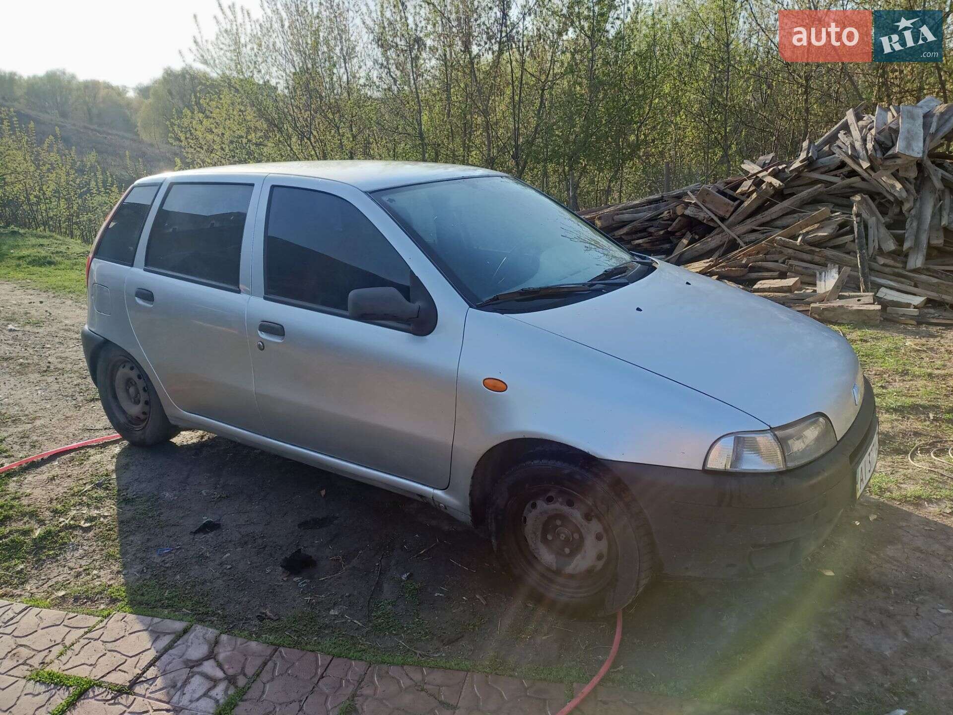Головне фото звіту автомобіля FIAT PUNTO 1997